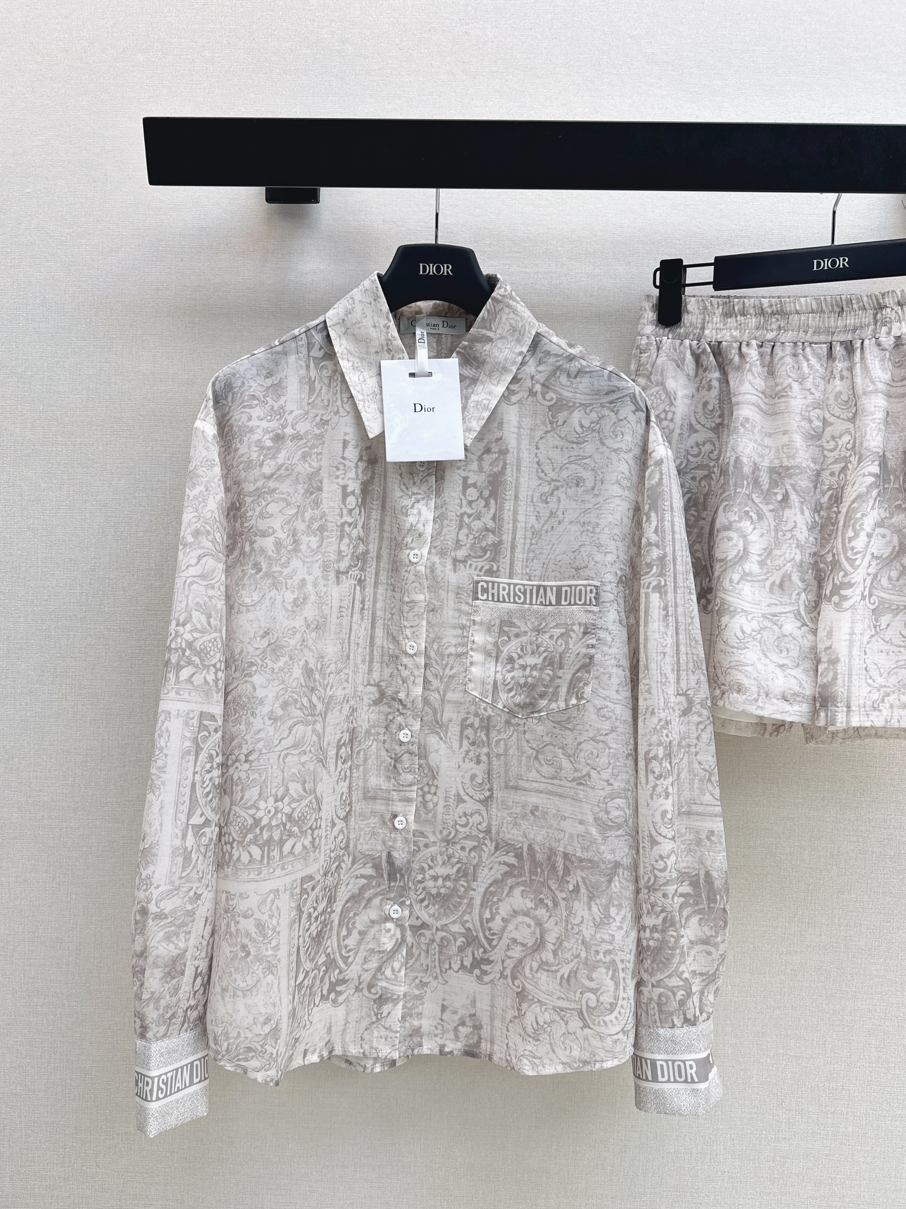 CD 26ss print suit
