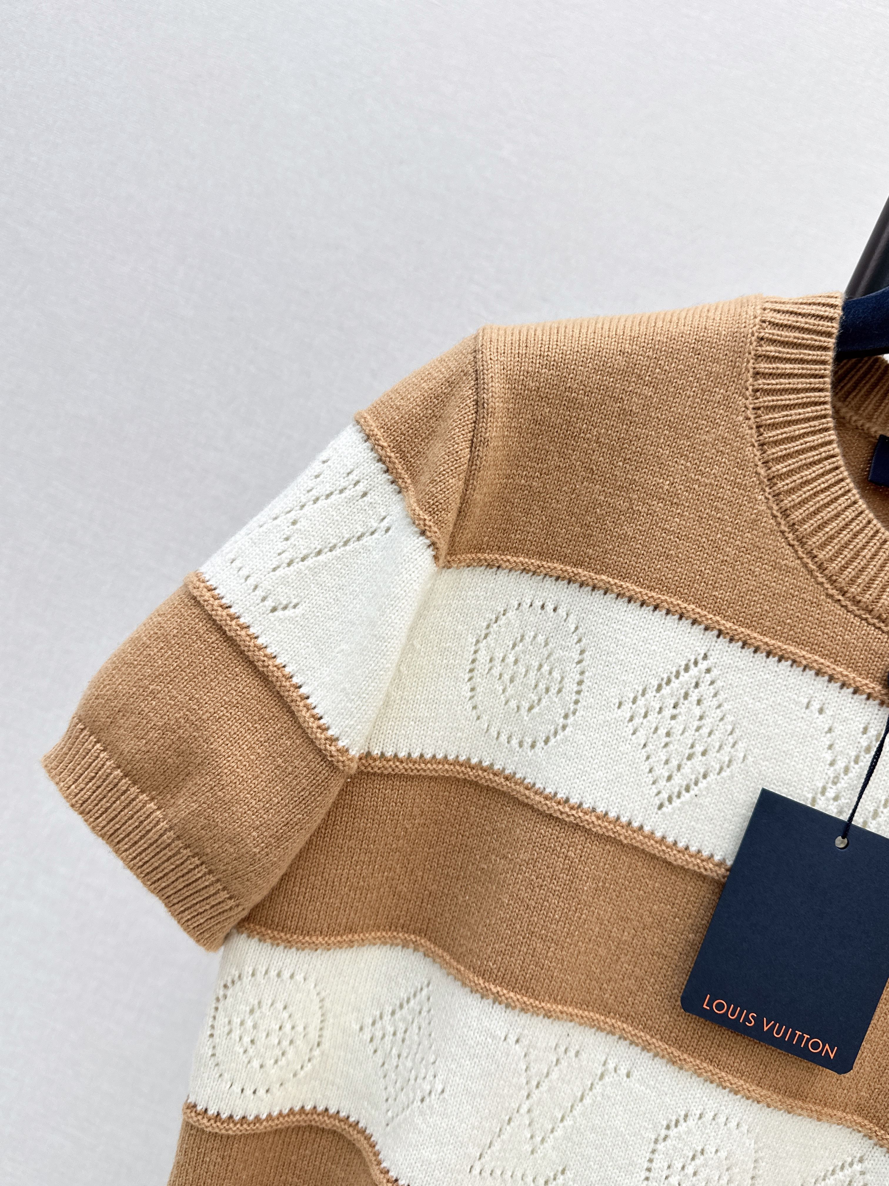 Loui 26ss stripe sweater