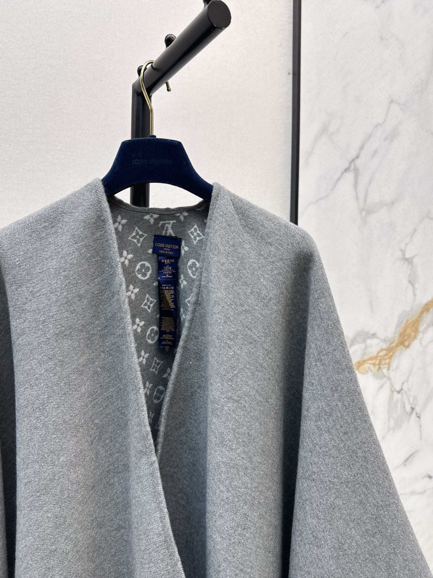 Loui 25fw wool shawls