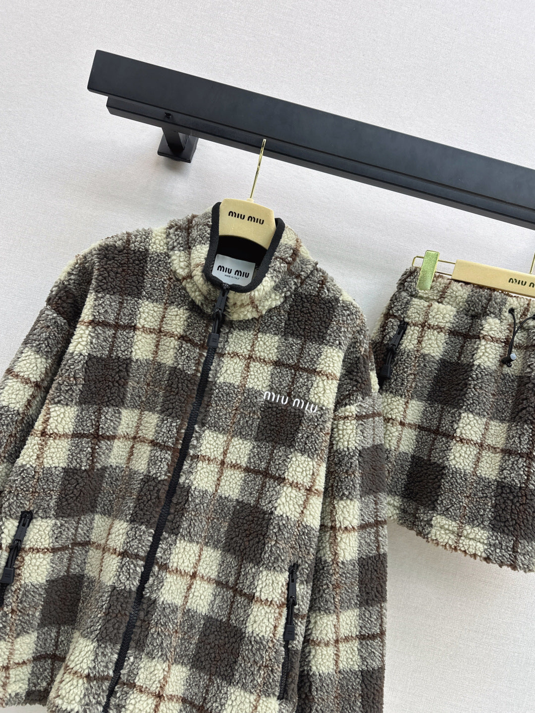 Miu 25fw fleece jacket skirt