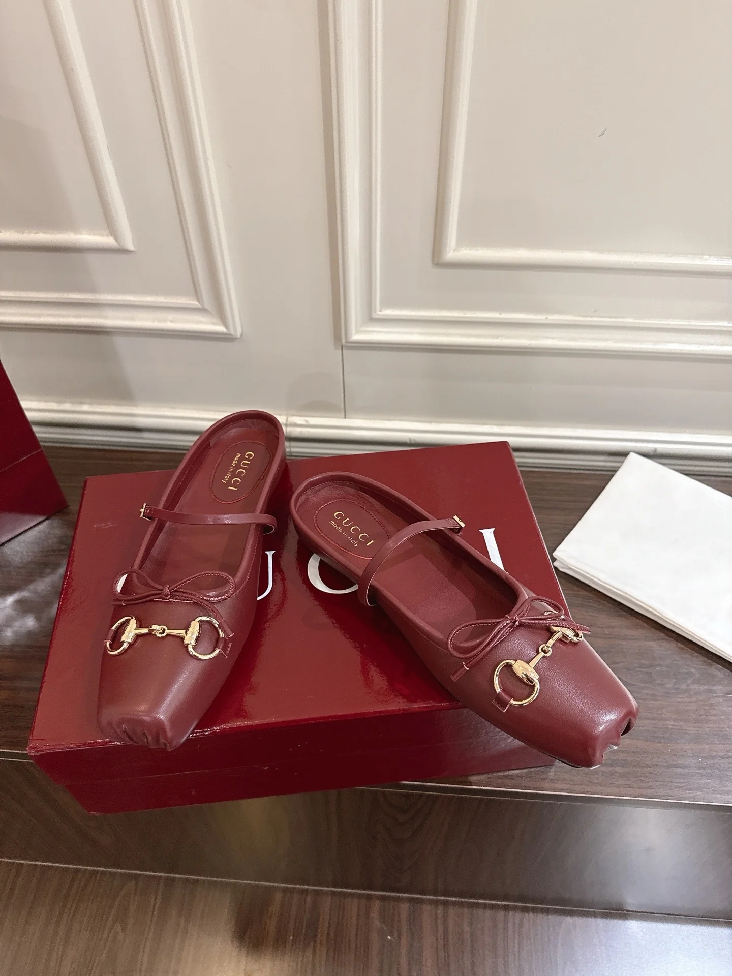 Guc 25fw mules