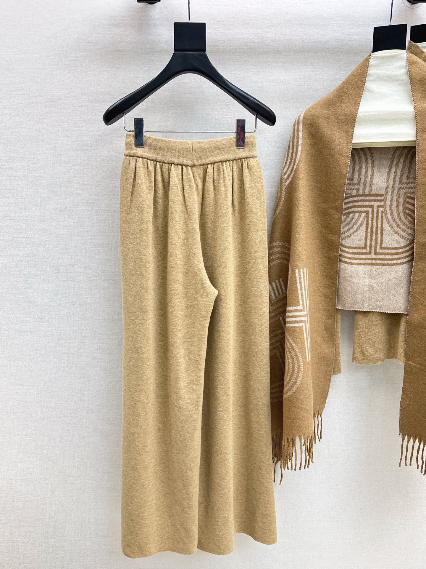 Herm 26ss knit outfit sets basic tee+pant+shawl