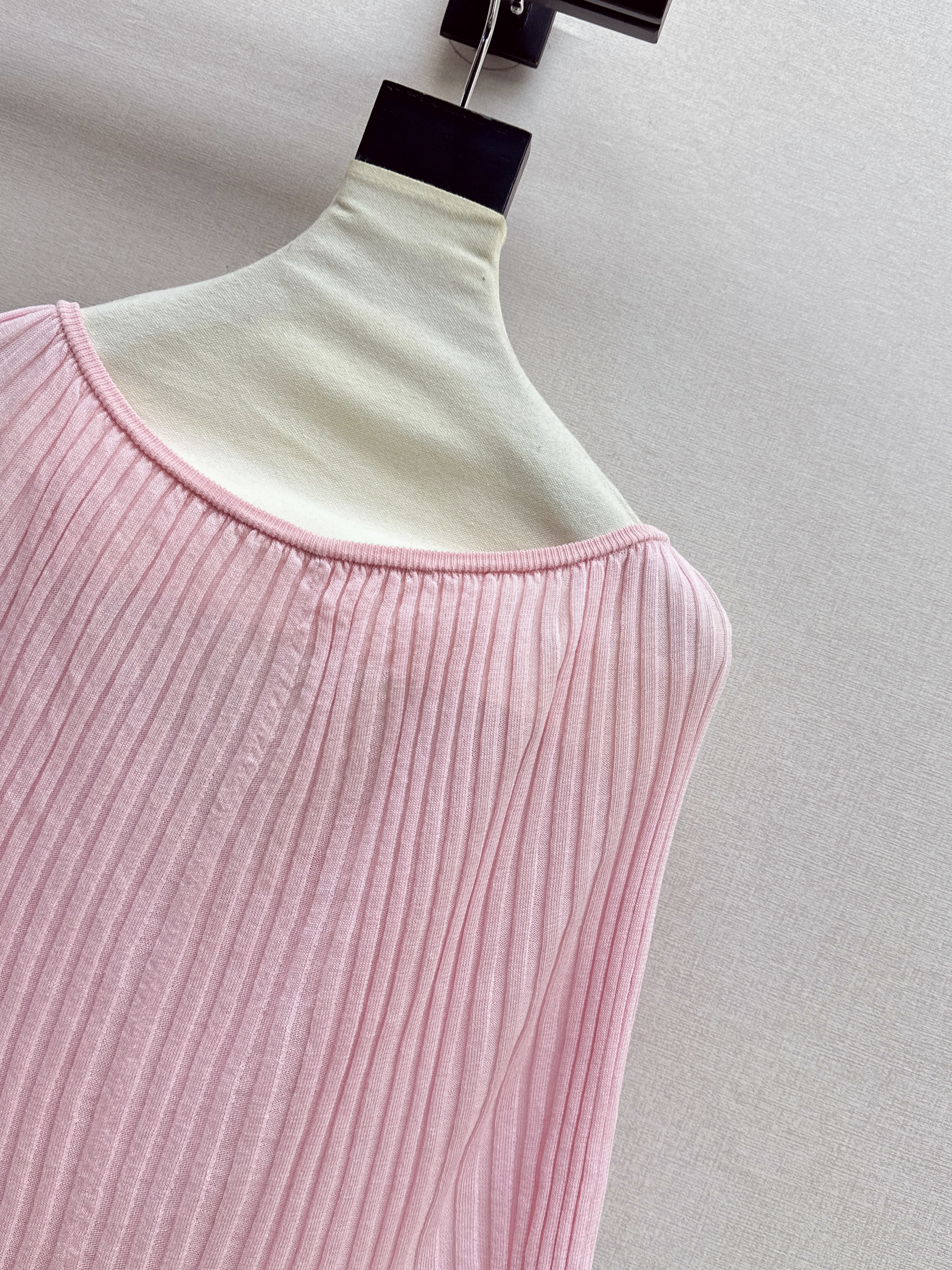 Miu 26SS Knit Cardigan Top