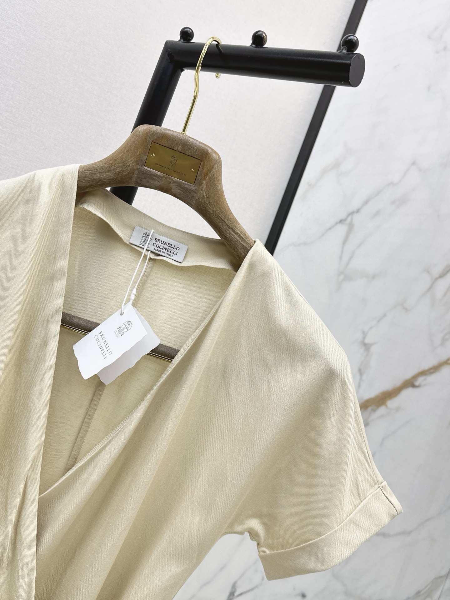 Brun 26ss v-neck wrap dress