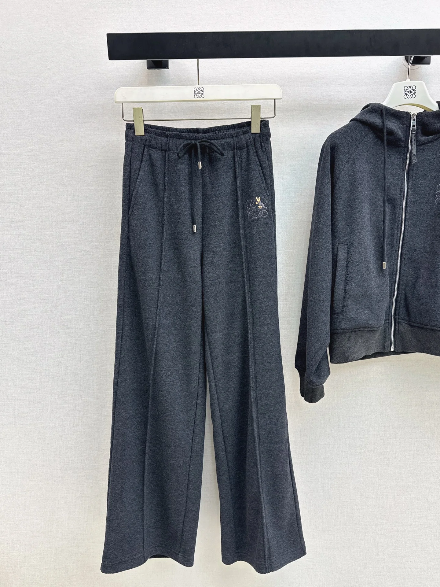 Loe 26ss outfit sets hooded jacket +pant
