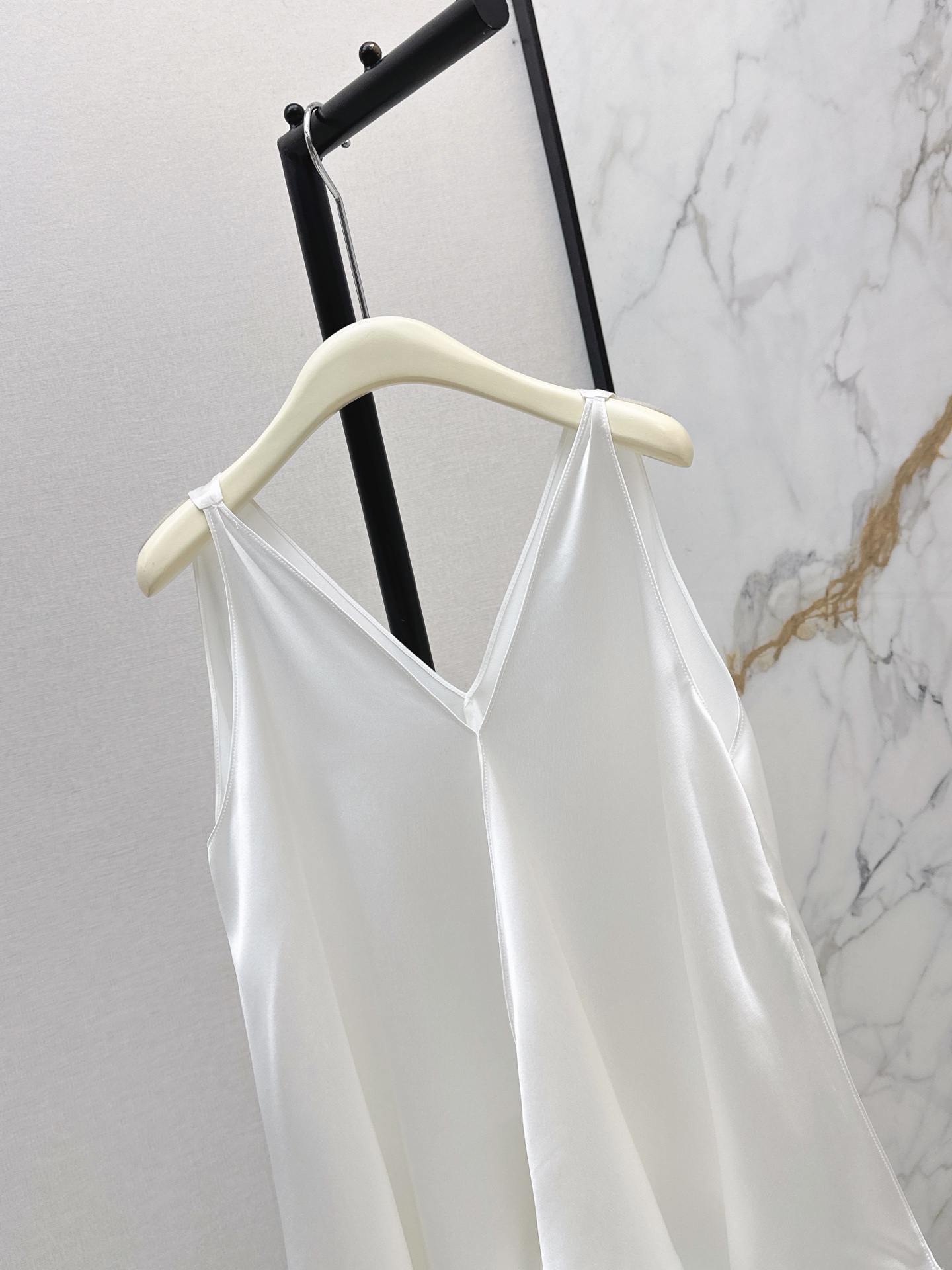 Row 26ss asymmetrical top