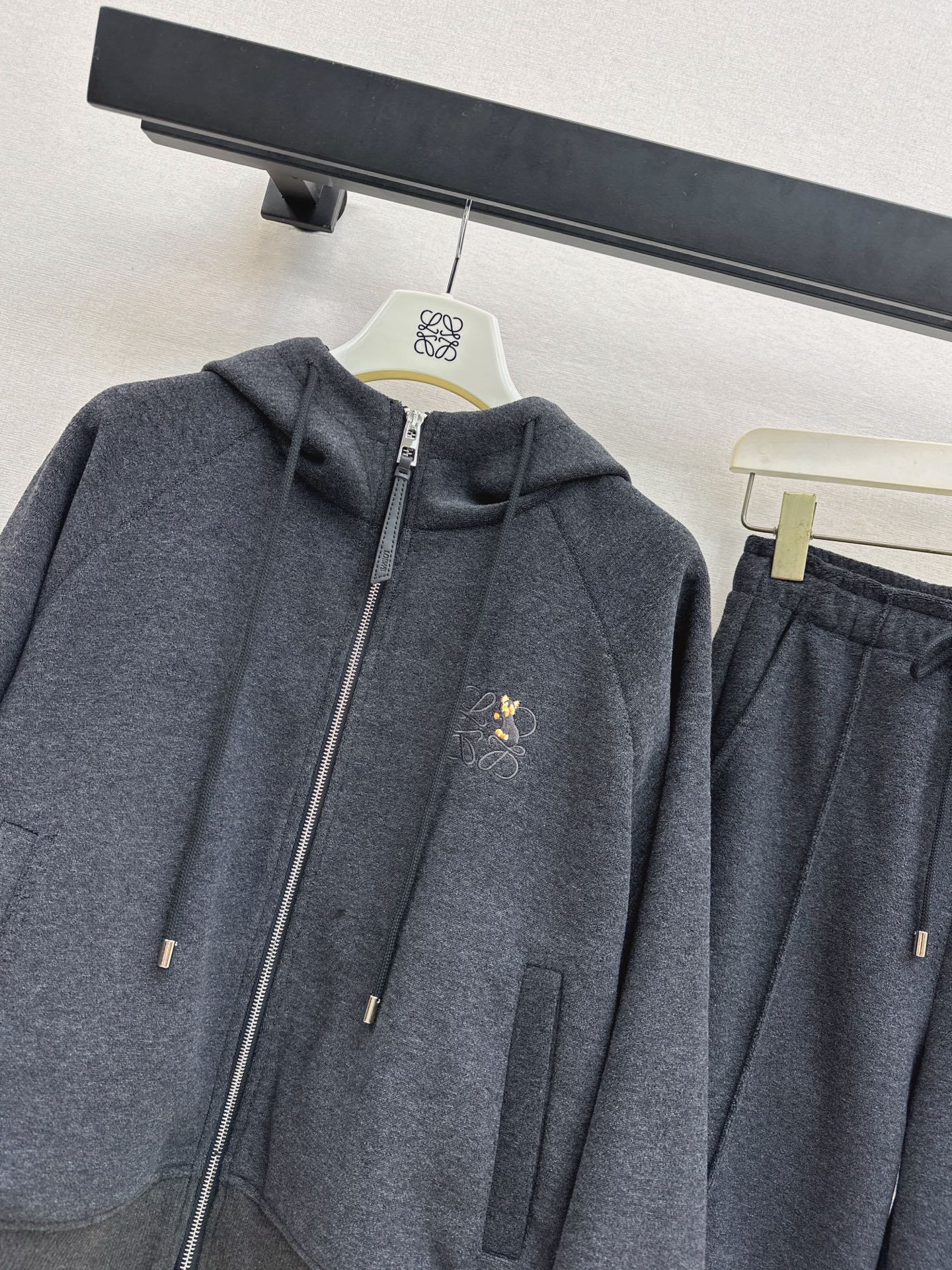 Loe 26ss outfit sets hooded jacket +pant