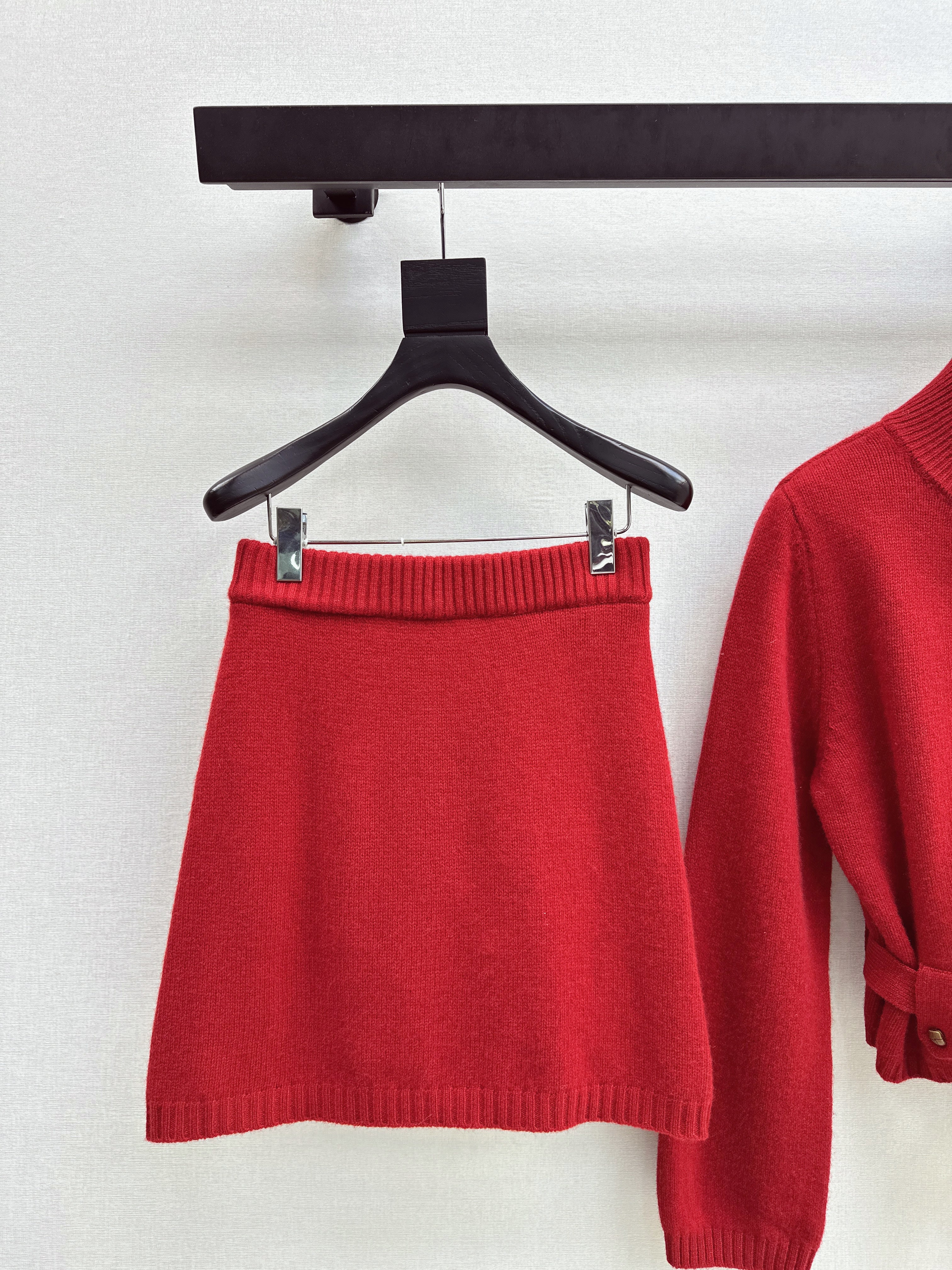 Loro 26ss outfit sets zip-up cardigan+skirts