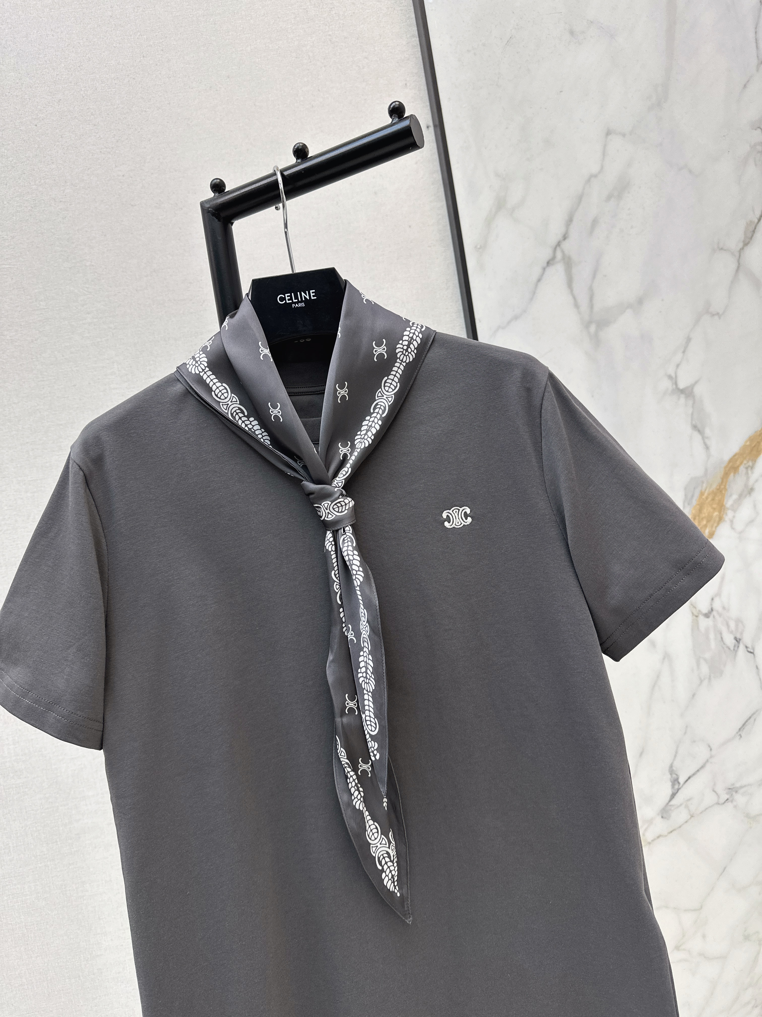 Celi 26ss print silk scarf t-shirts