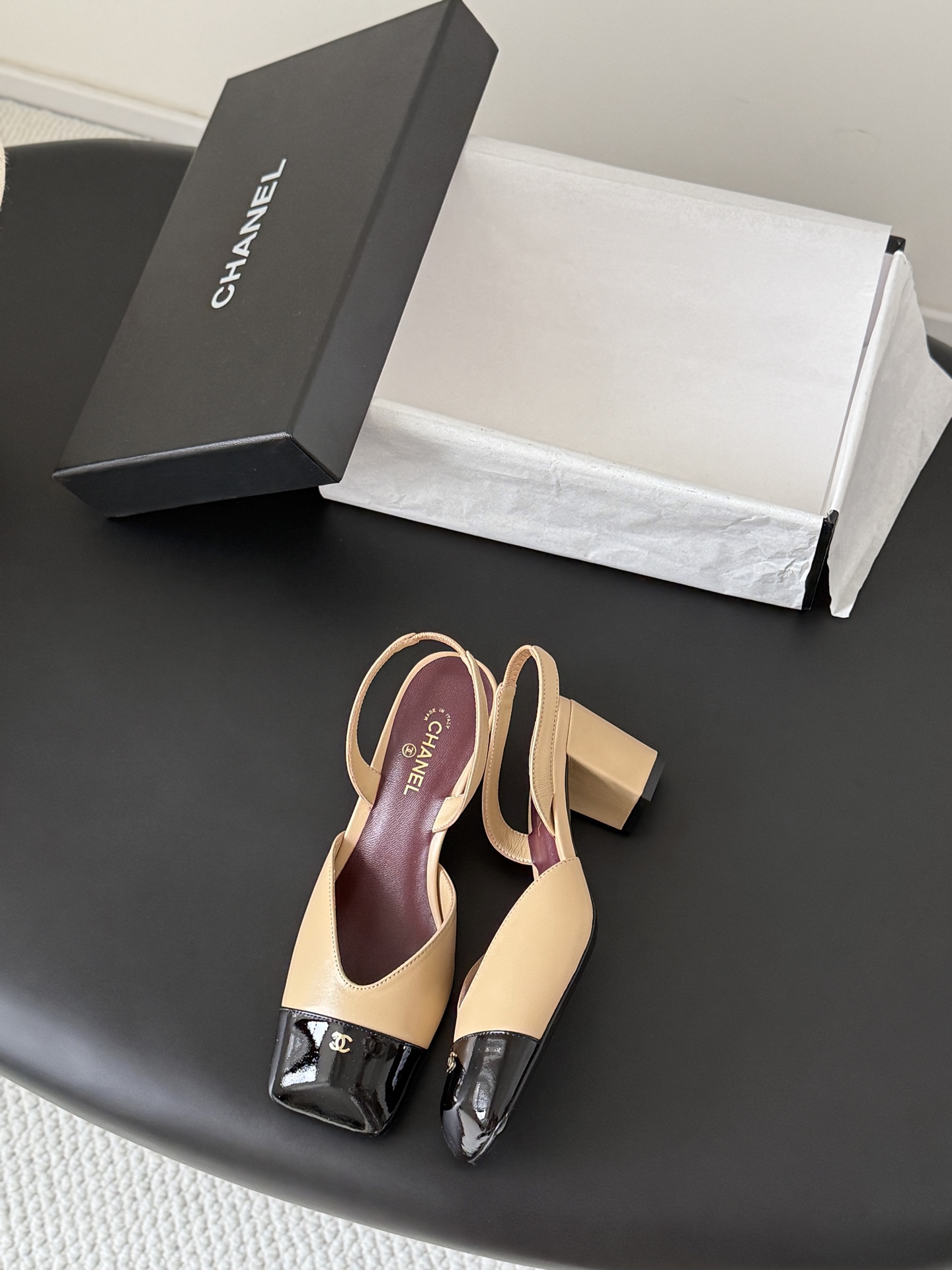 Chan two-tone slingback pumps