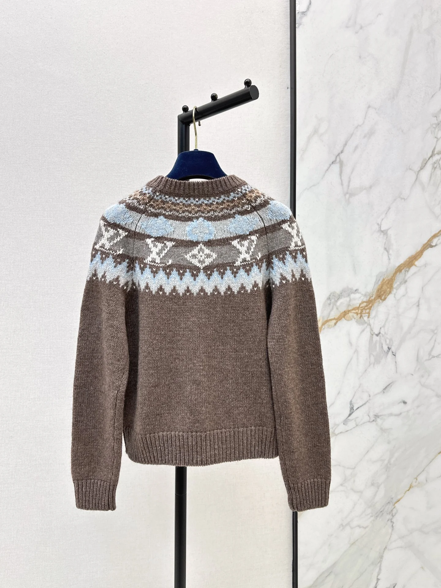 Loui 25fw wool sweater