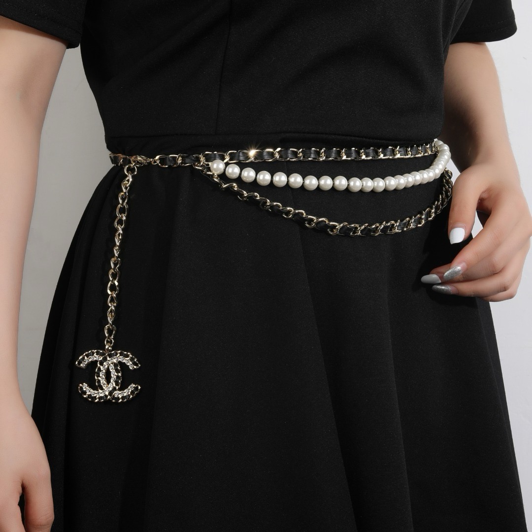 Black and Gold Pearl Chain Belt