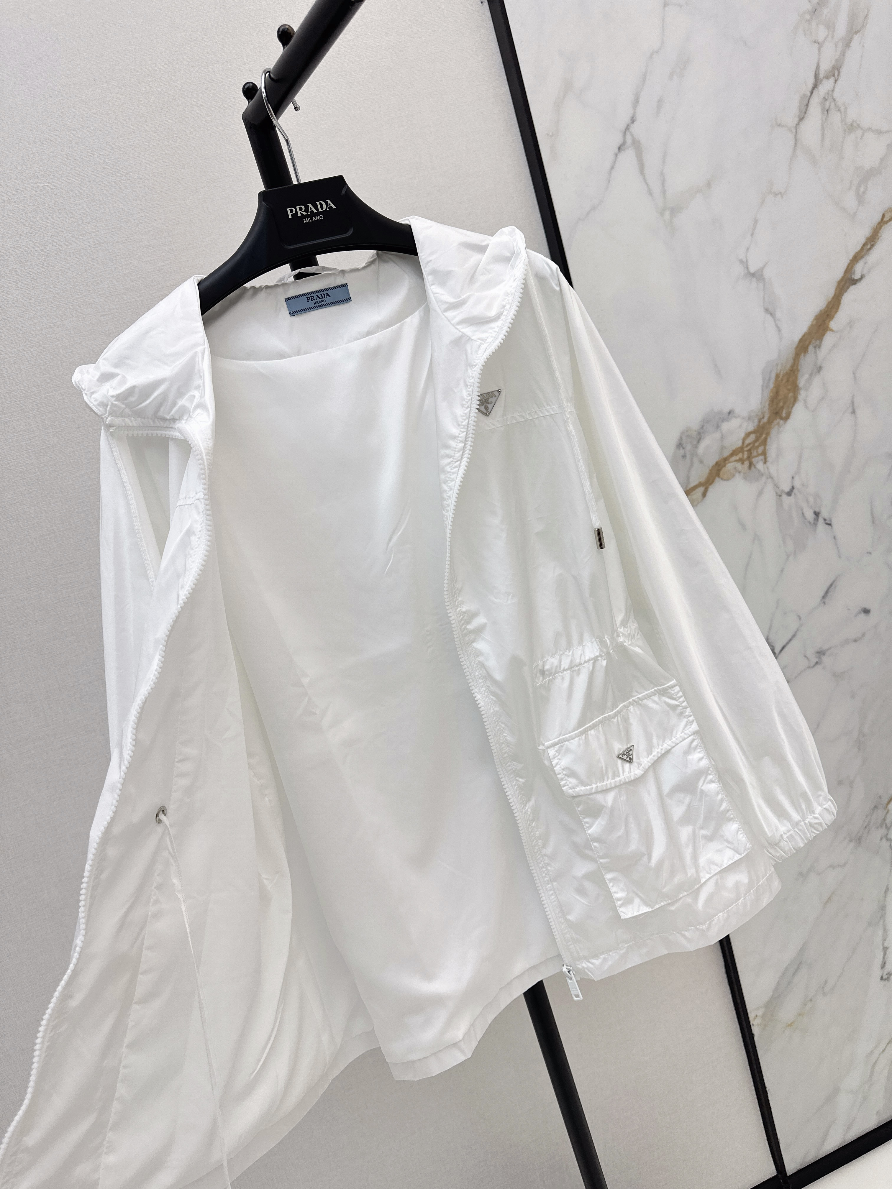 Pra 26SS Hooded Windbreaker Jacket