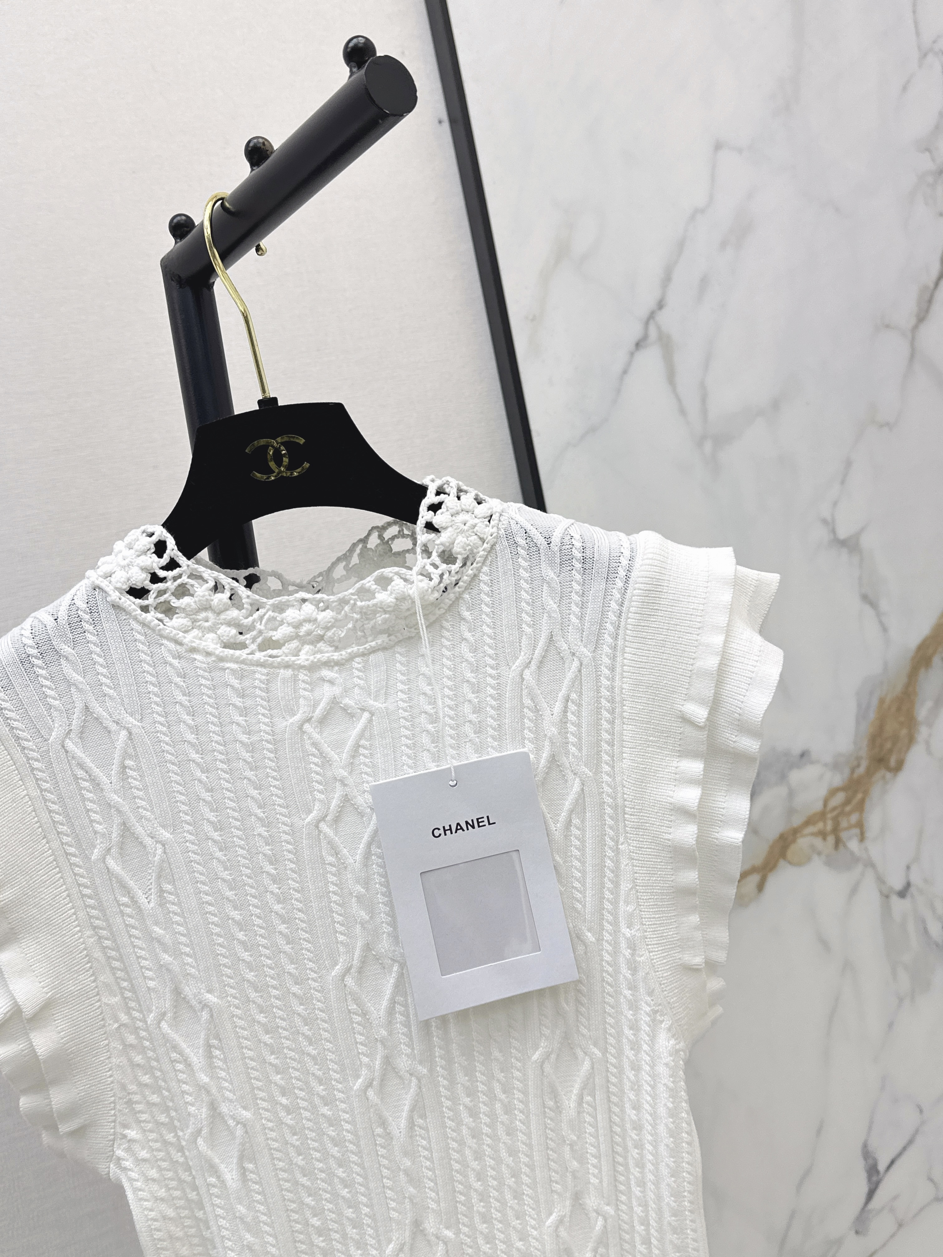 Chan 26ss lace collar knit top