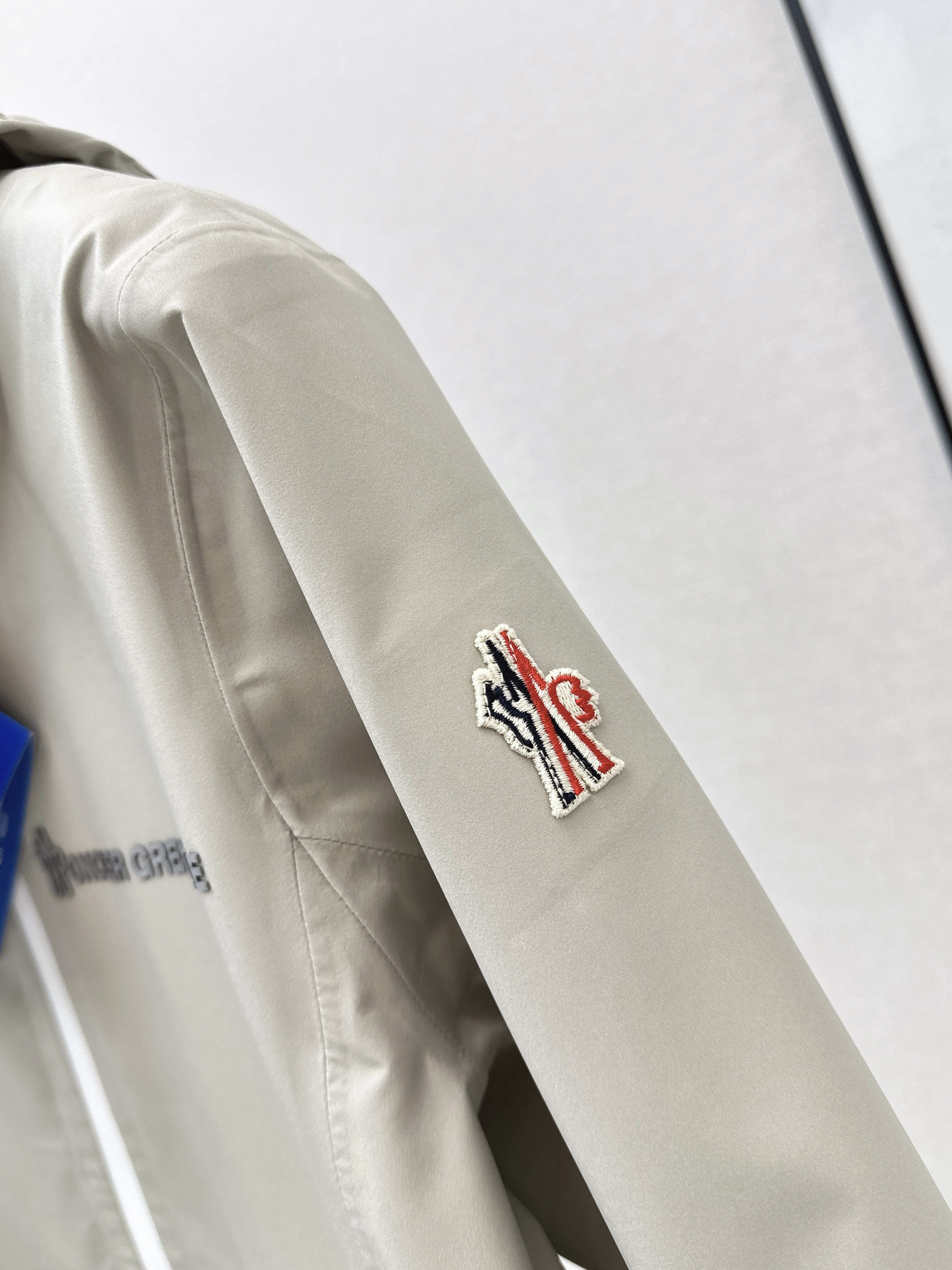 Monc 26ss windbreaker