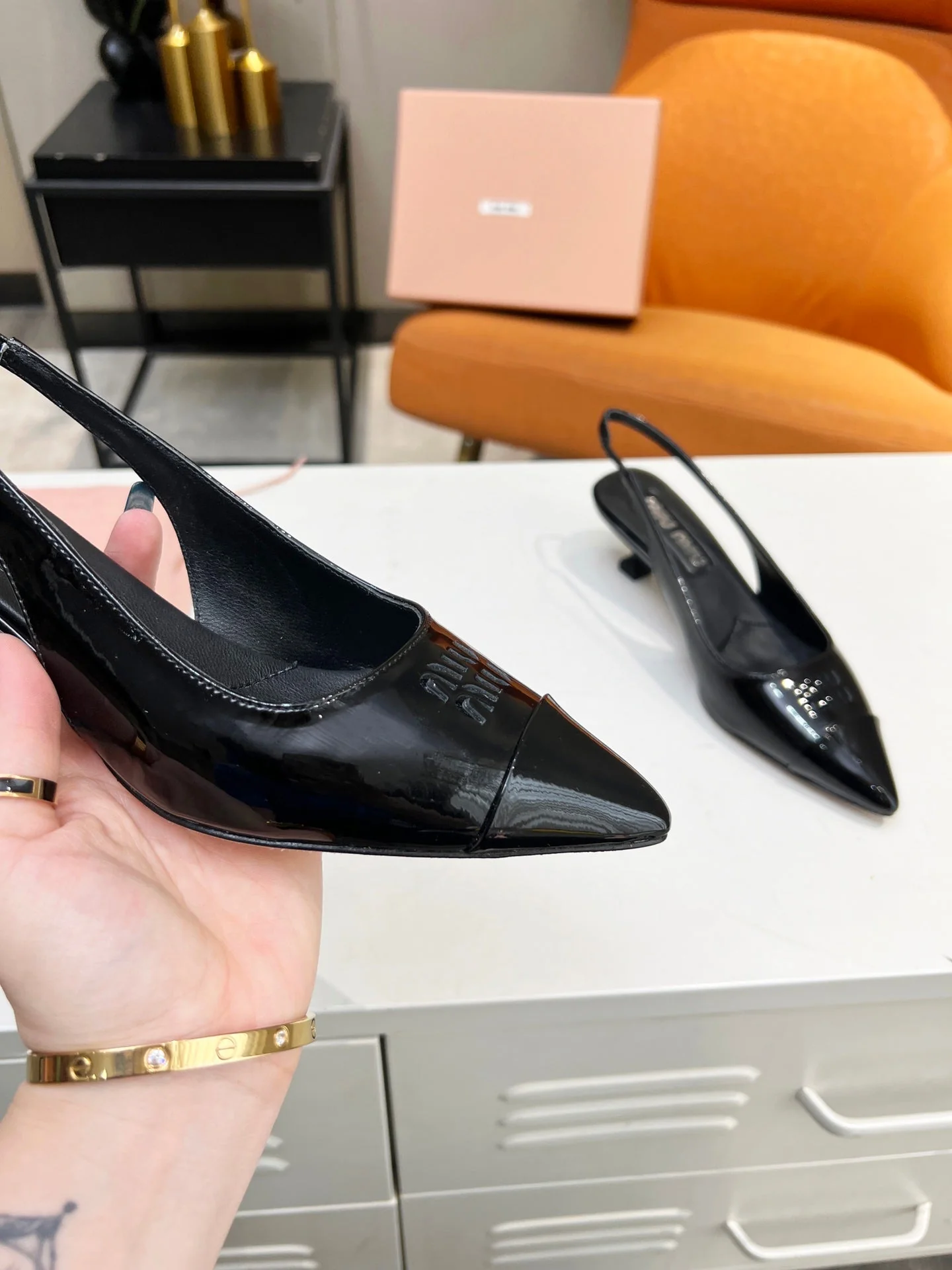 mi Slingback pump