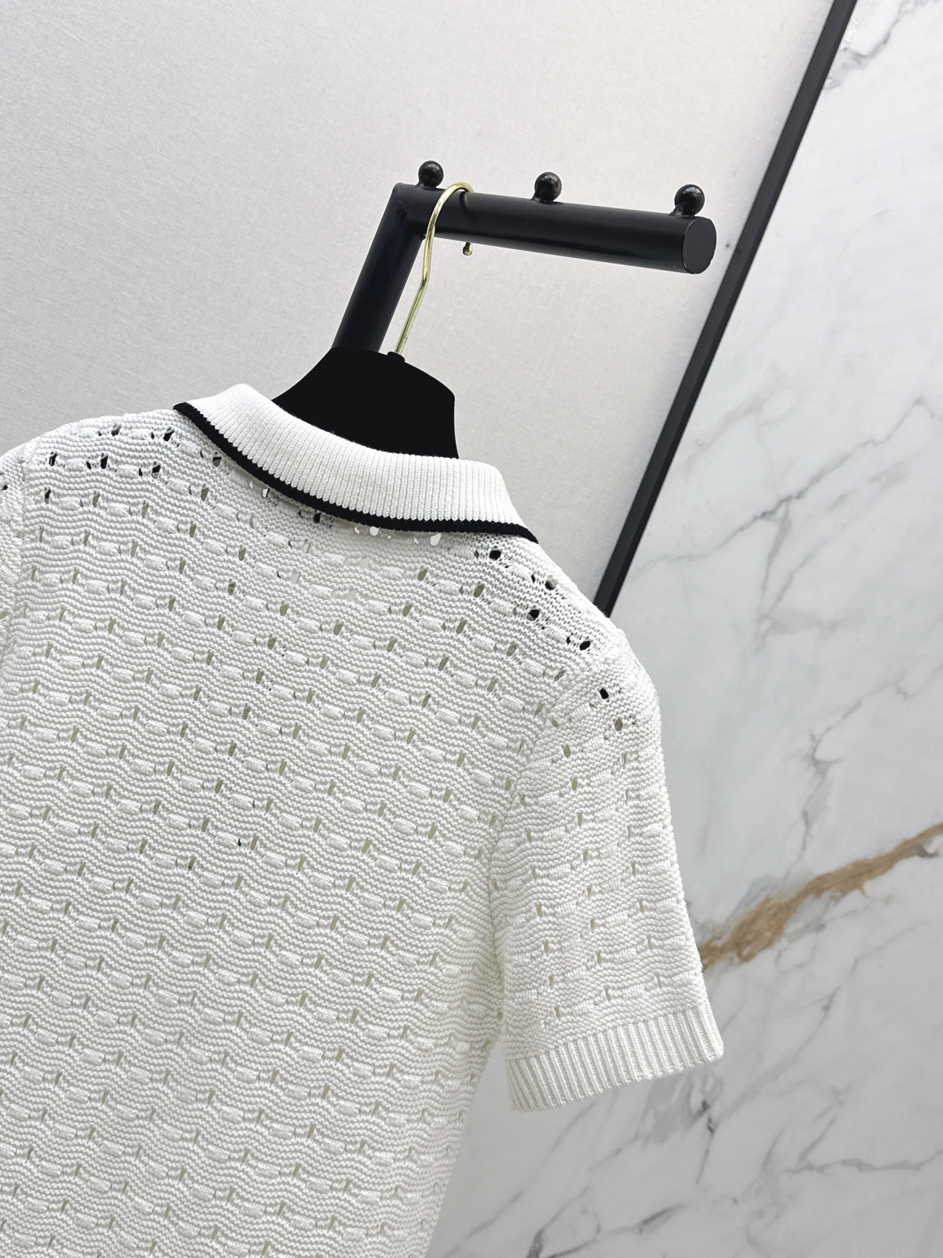 Chan 26ss White Contrast-Collar Knit Polo Top
