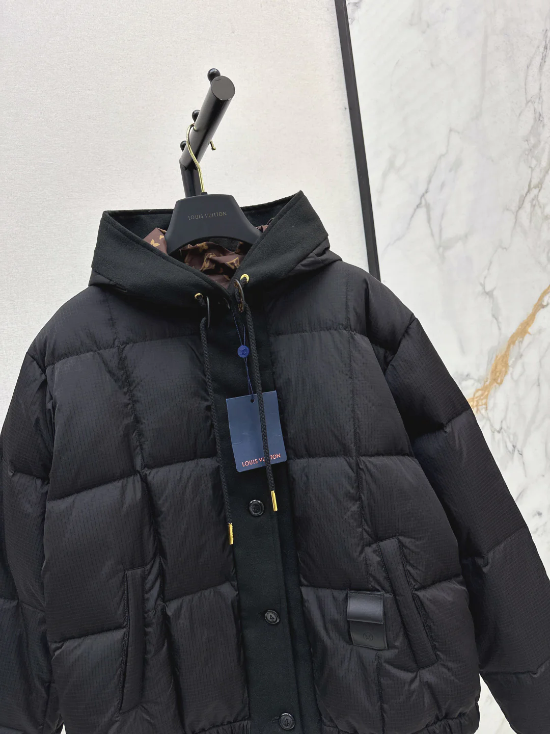 Louis 25fw down jacket