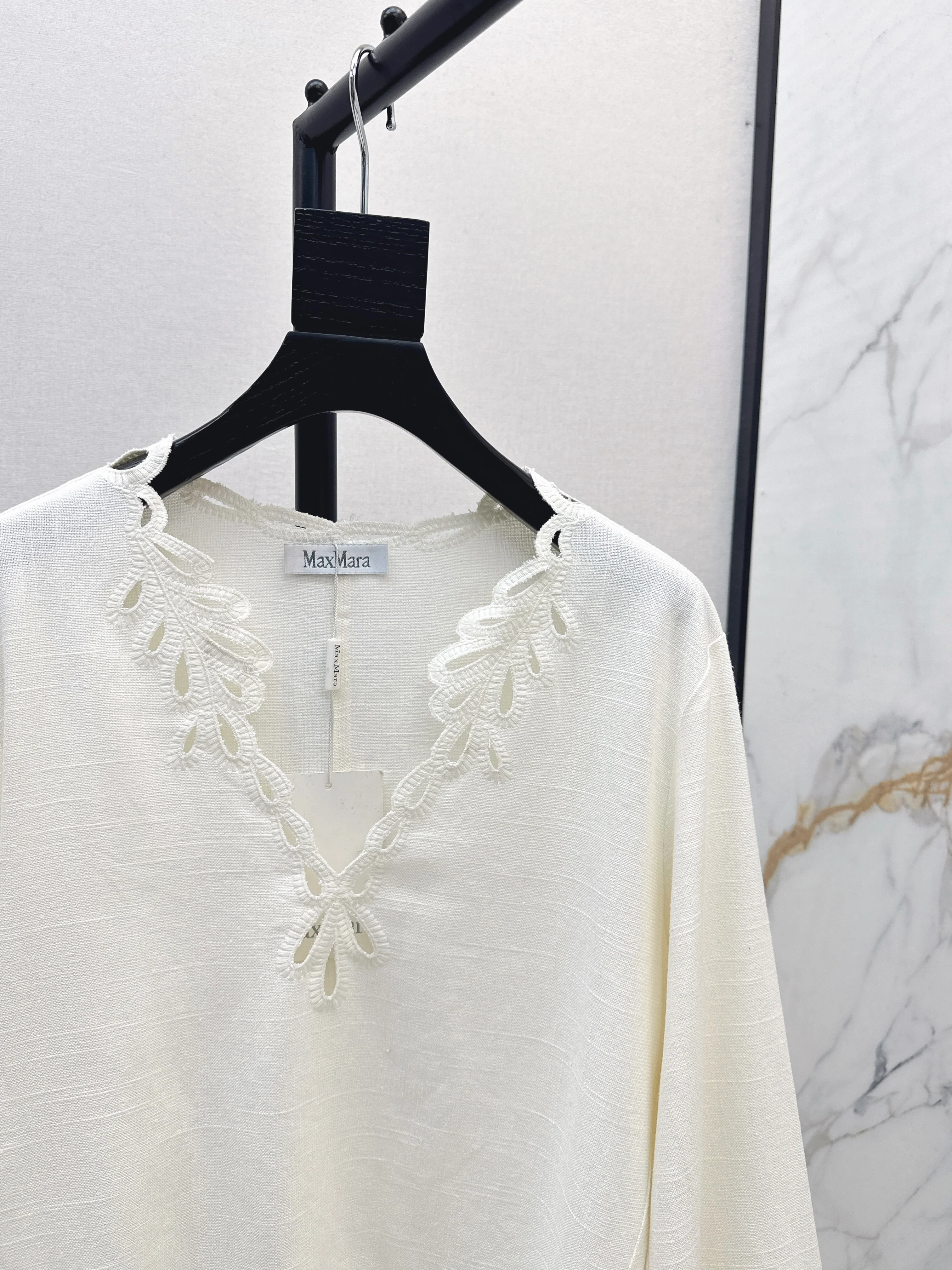 Max 26ss embroidery flounce sleeve  top