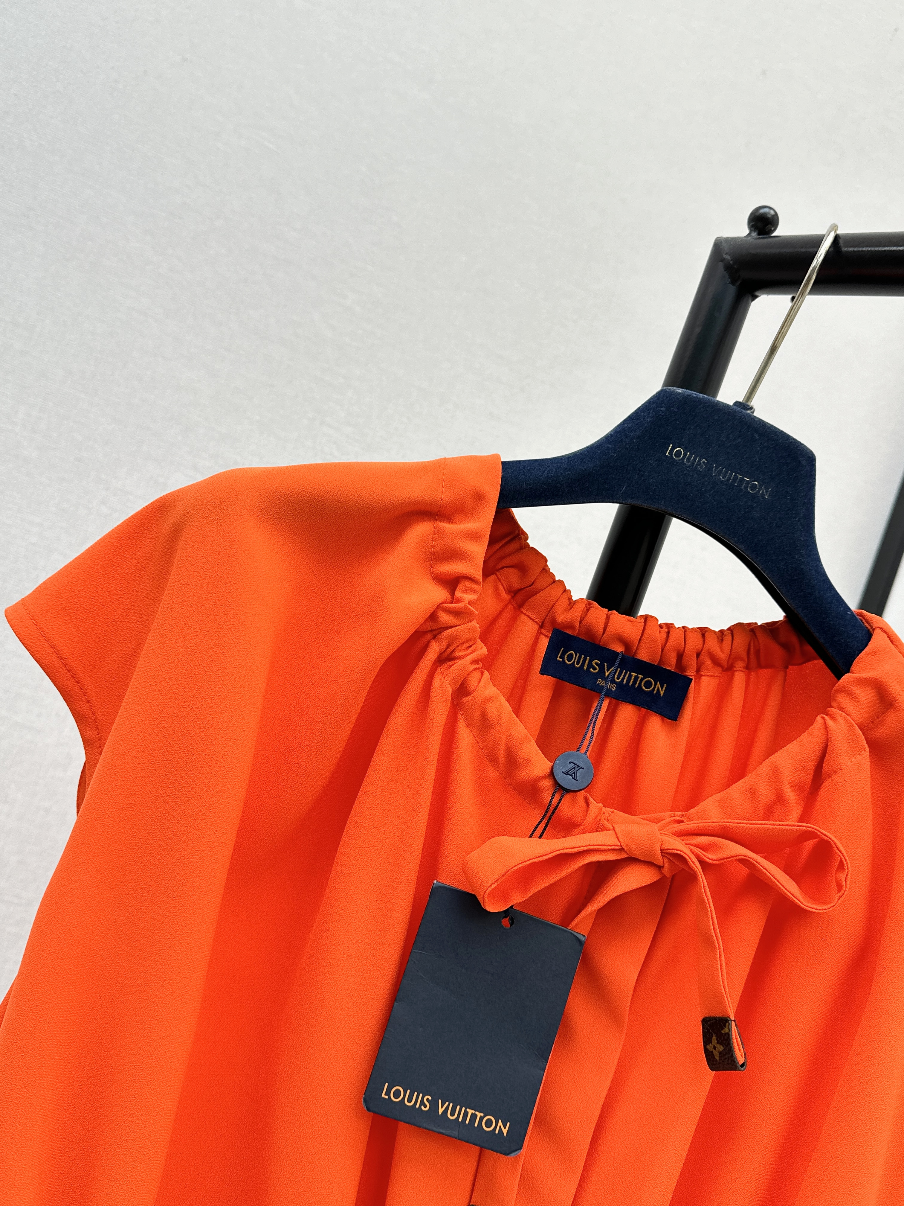 Loui 26ss cutout-waist drastring dress