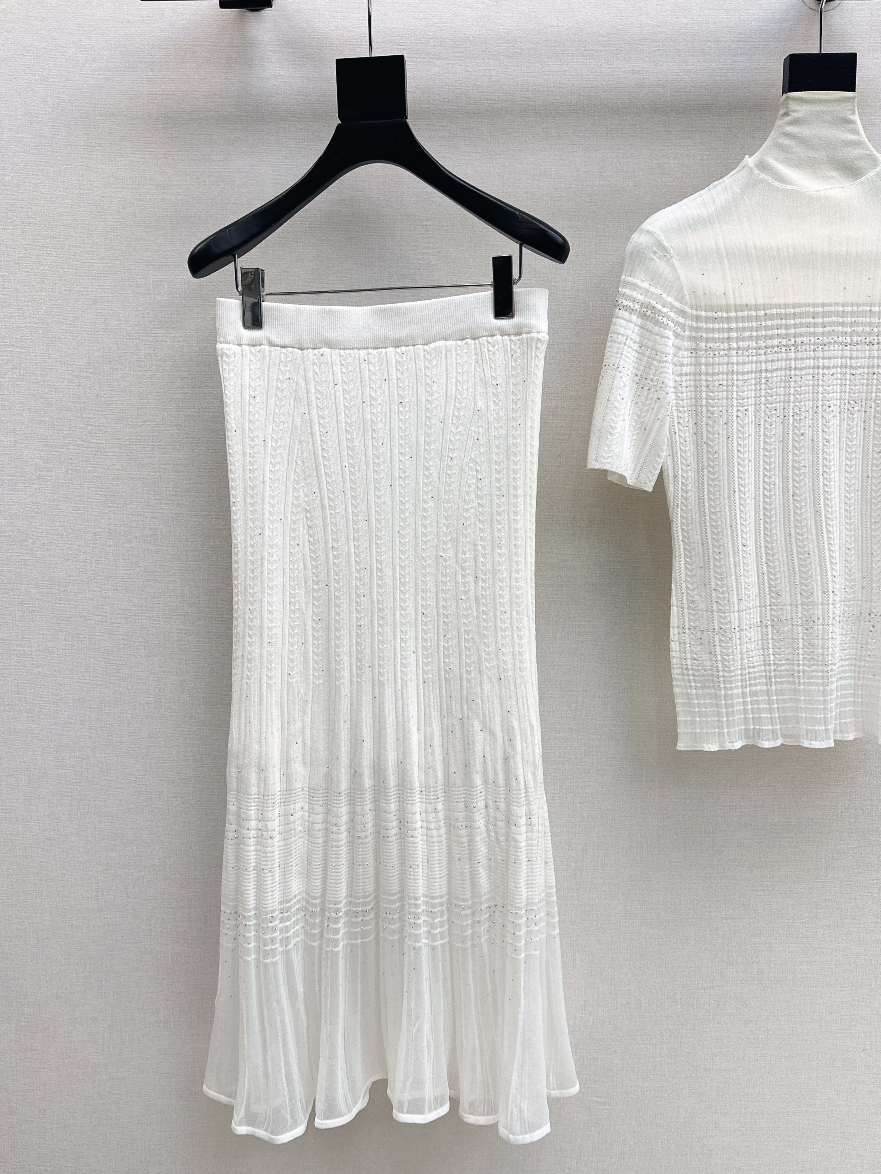 Chan 26ss omber knit top skirt set