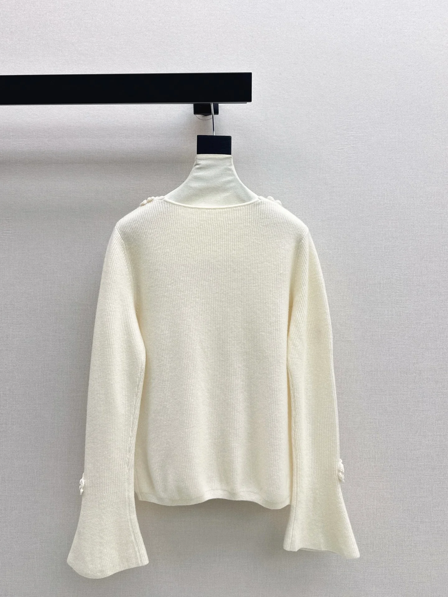 Miu 26ss knit sweater