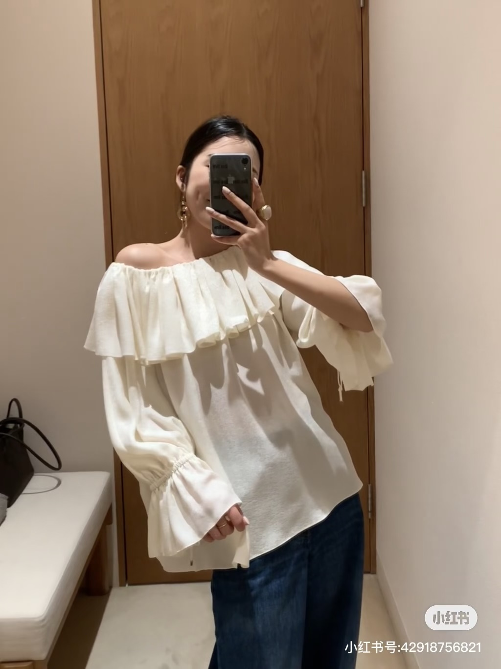 Chol 26ss off shoulder shirt