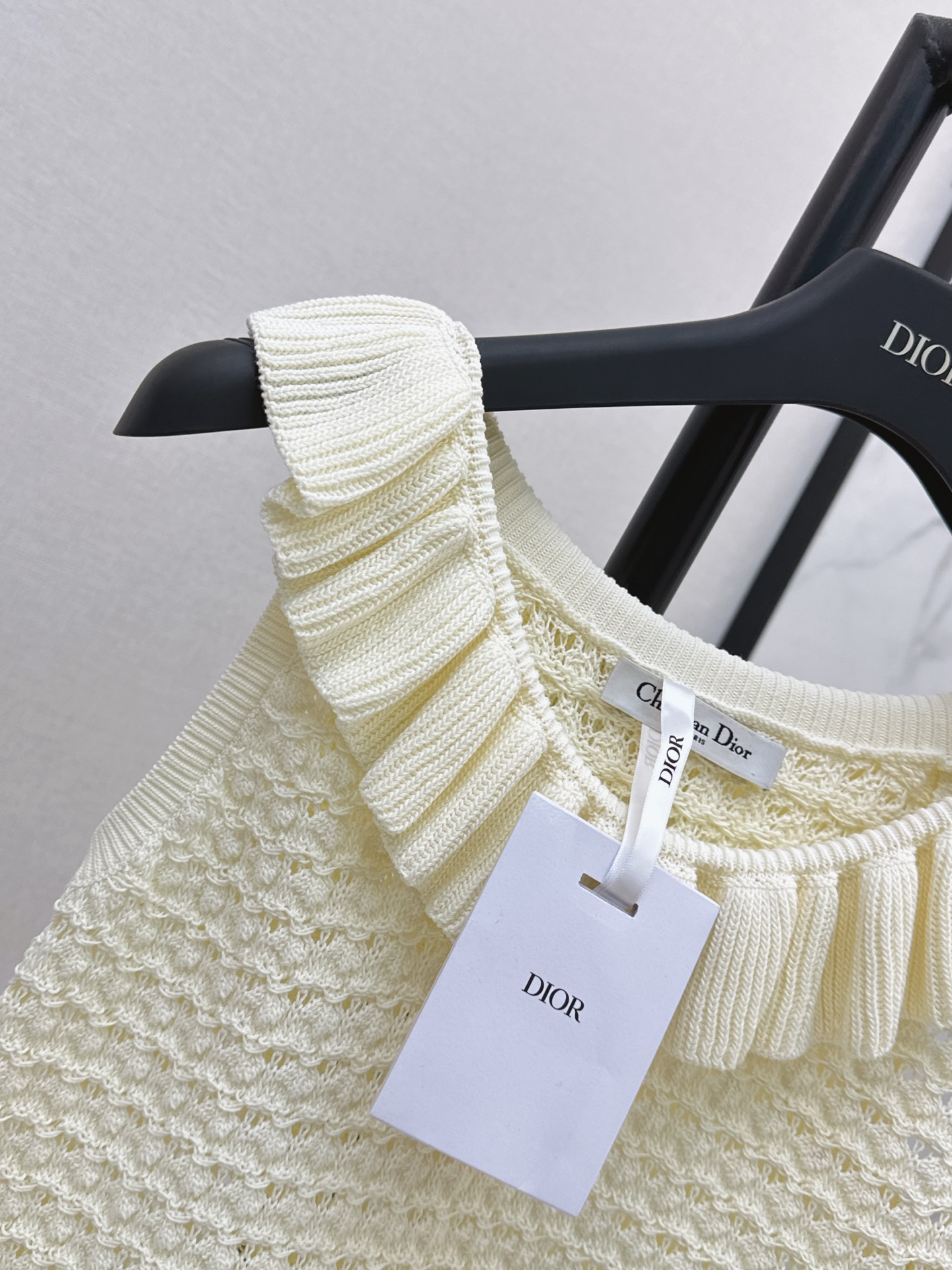 CD 26ss ruffle hollow vest