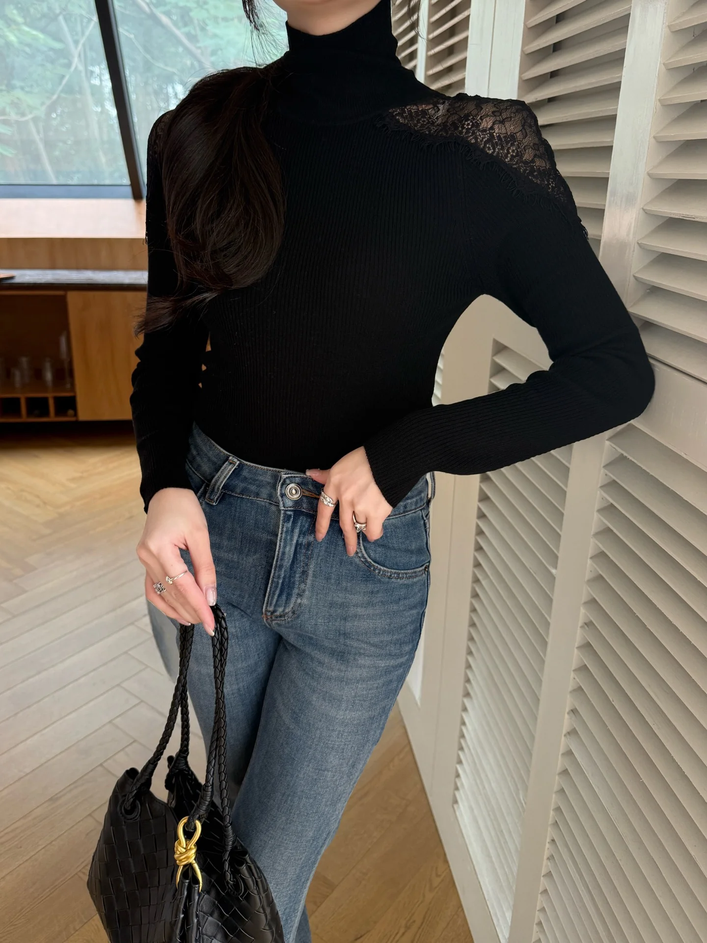 ES 25fw lace sweater