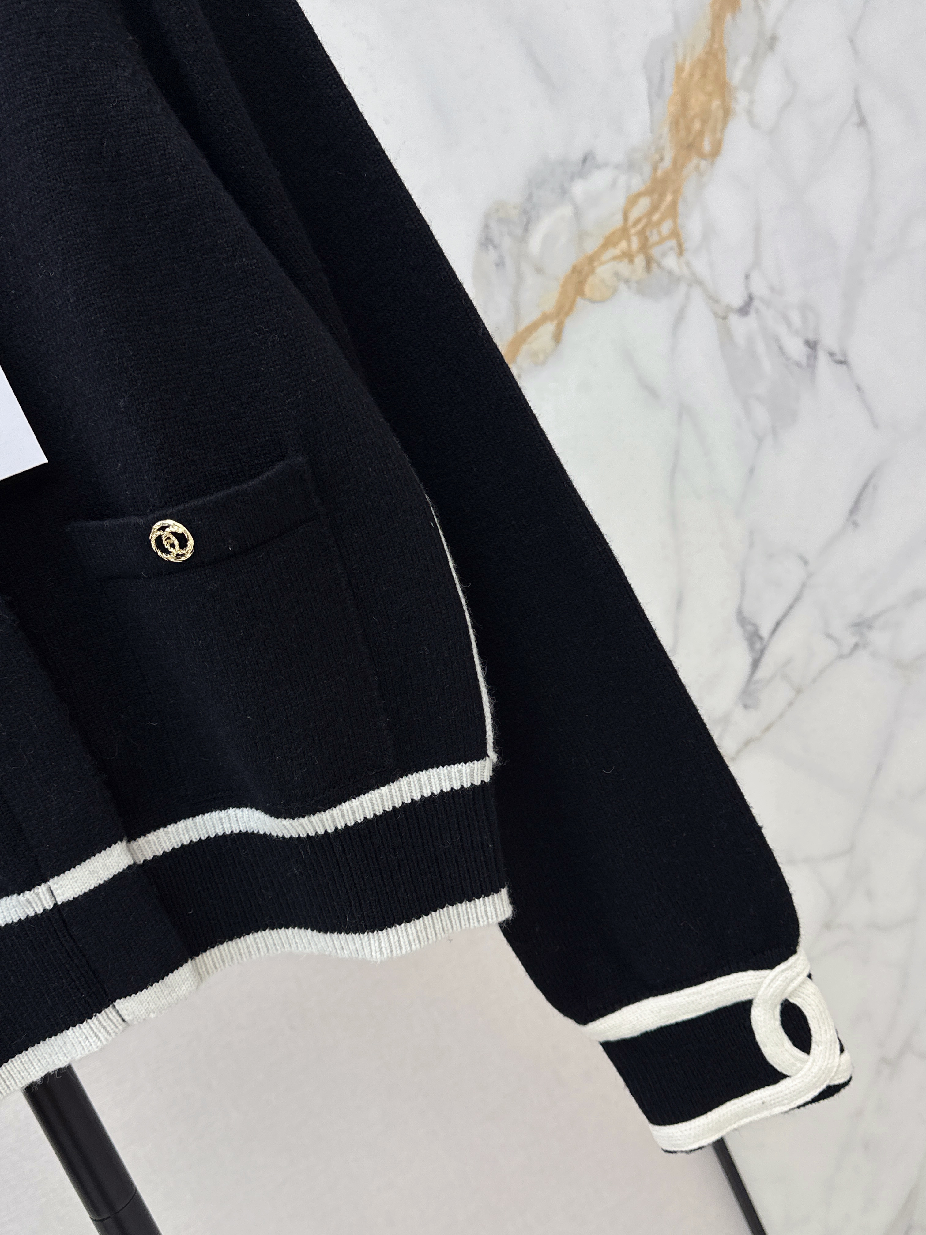 Chan 26ss jacquard cardigan