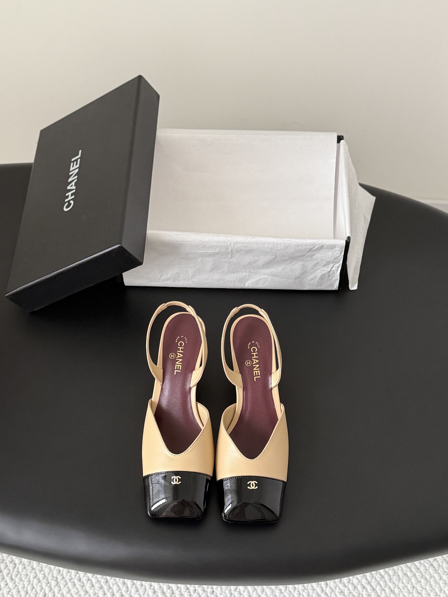 Chan two-tone slingback pumps