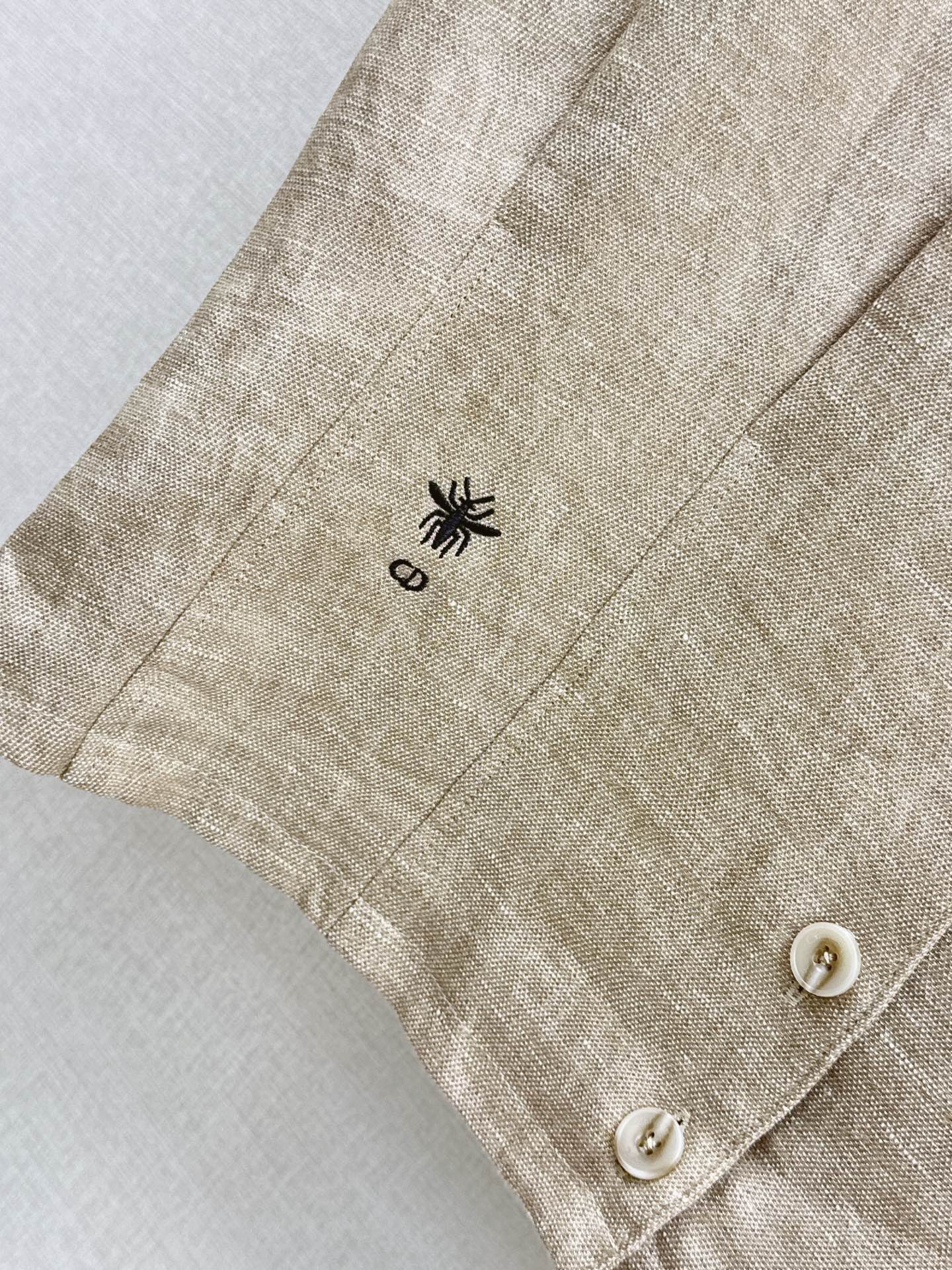CD 26ss linen sleeveless top