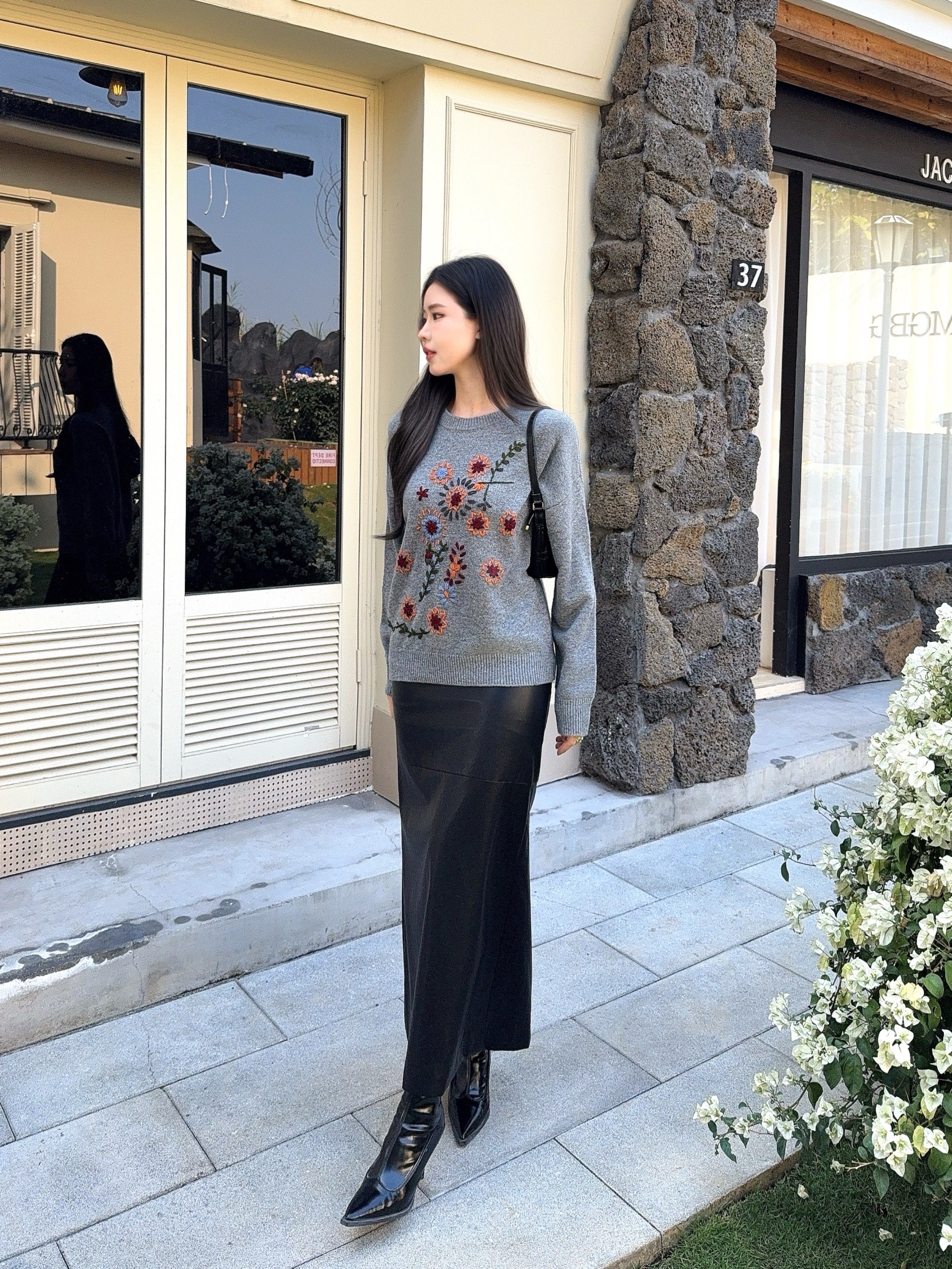 Es 26ss embroidery sweater