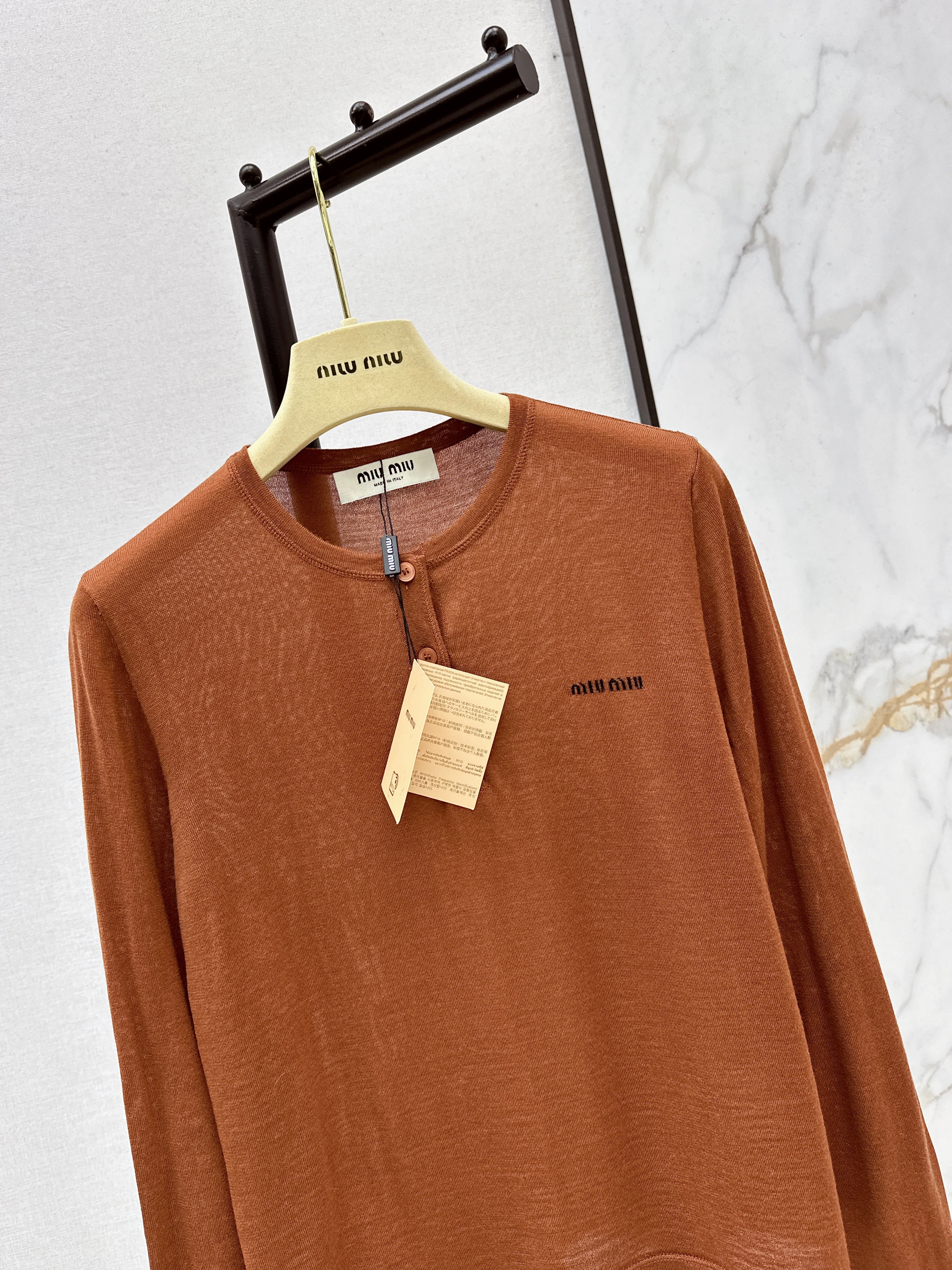 Miu 26ss knitted sweater