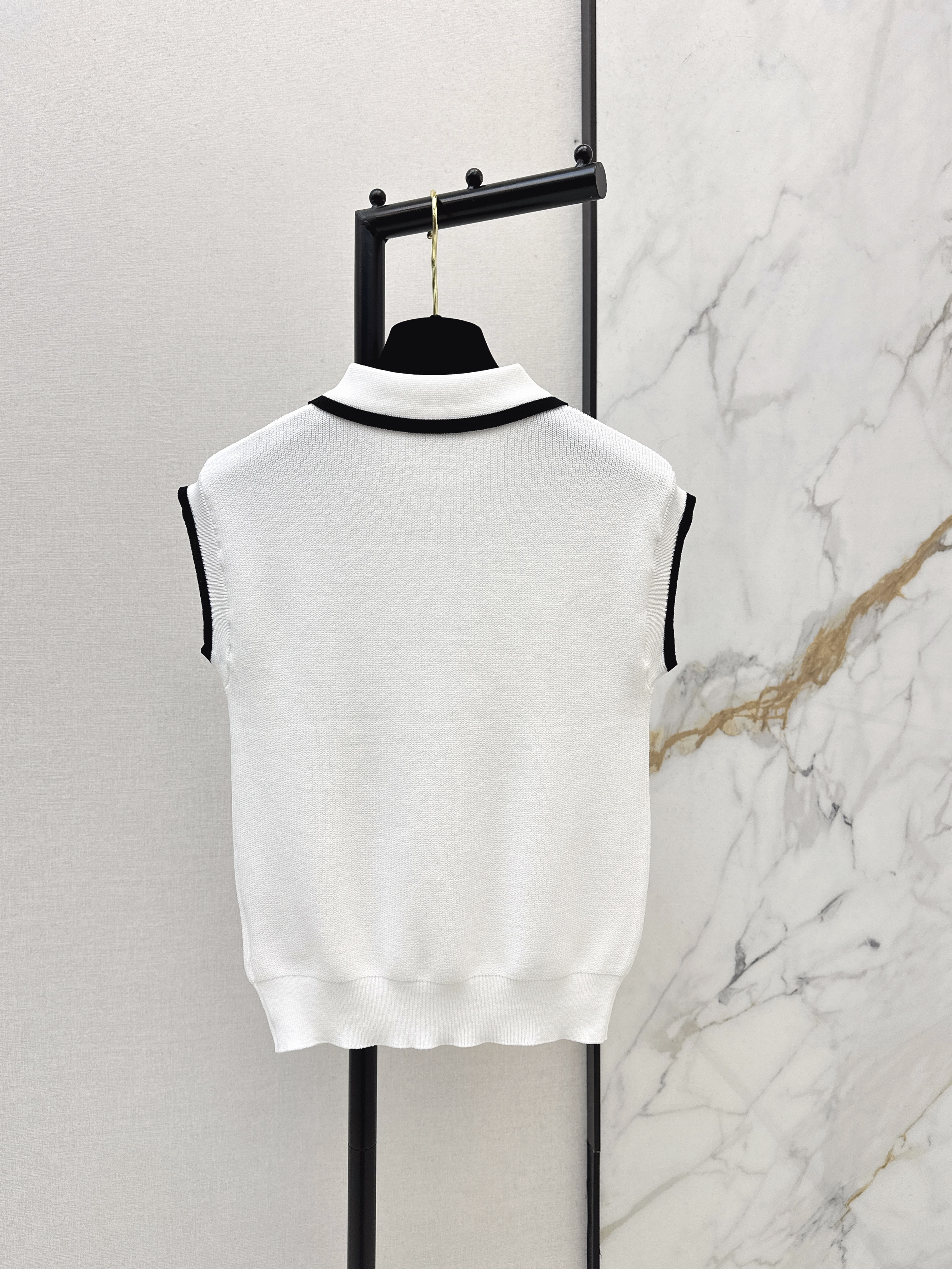 Chan 26ss sleeveless knitwear