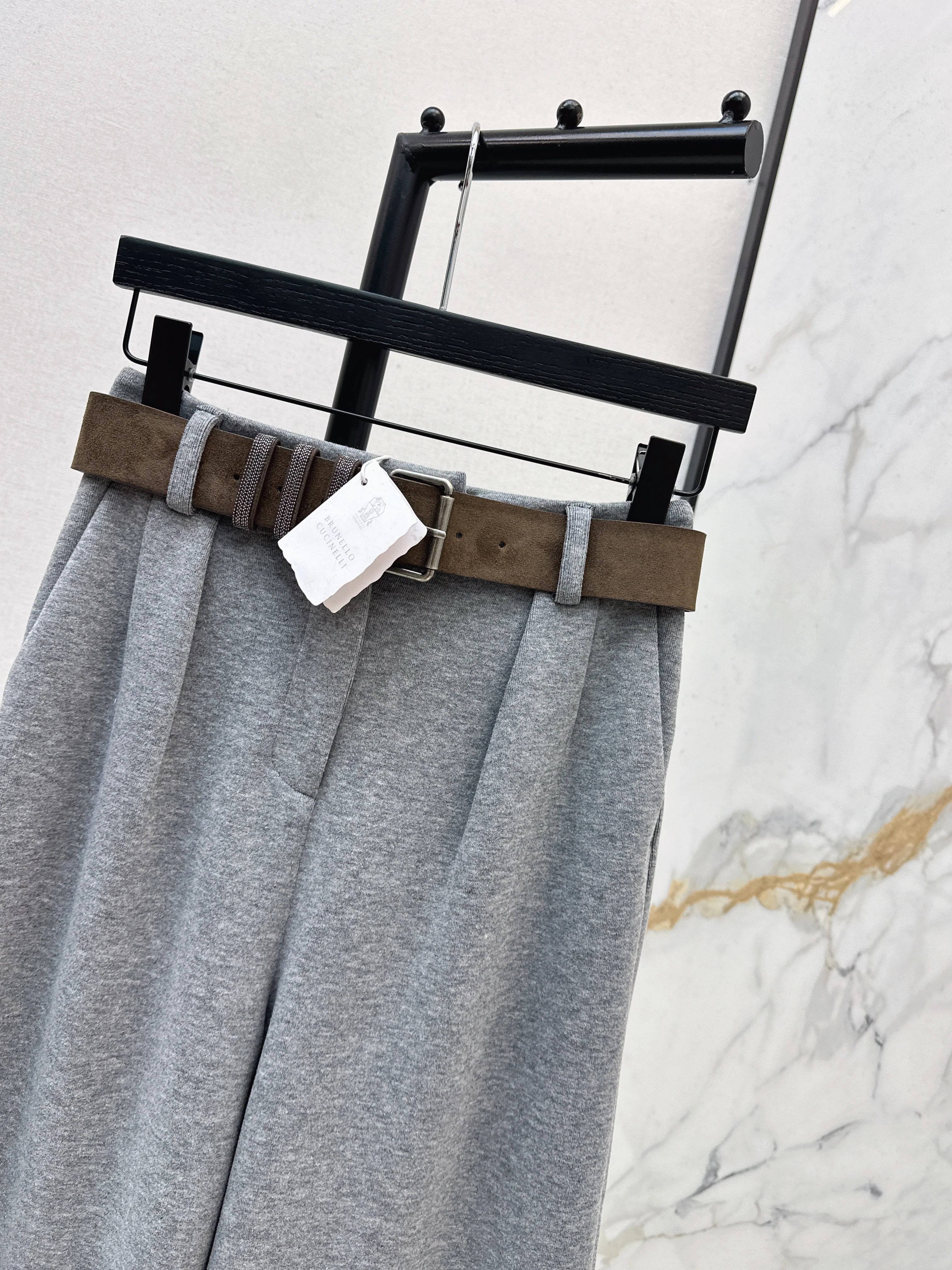 Brun 26ss straight pants with belted