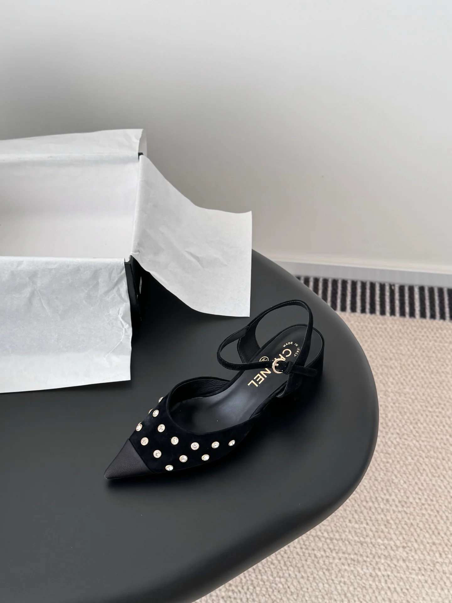 Chan 25fw rhinestones slingback sandals