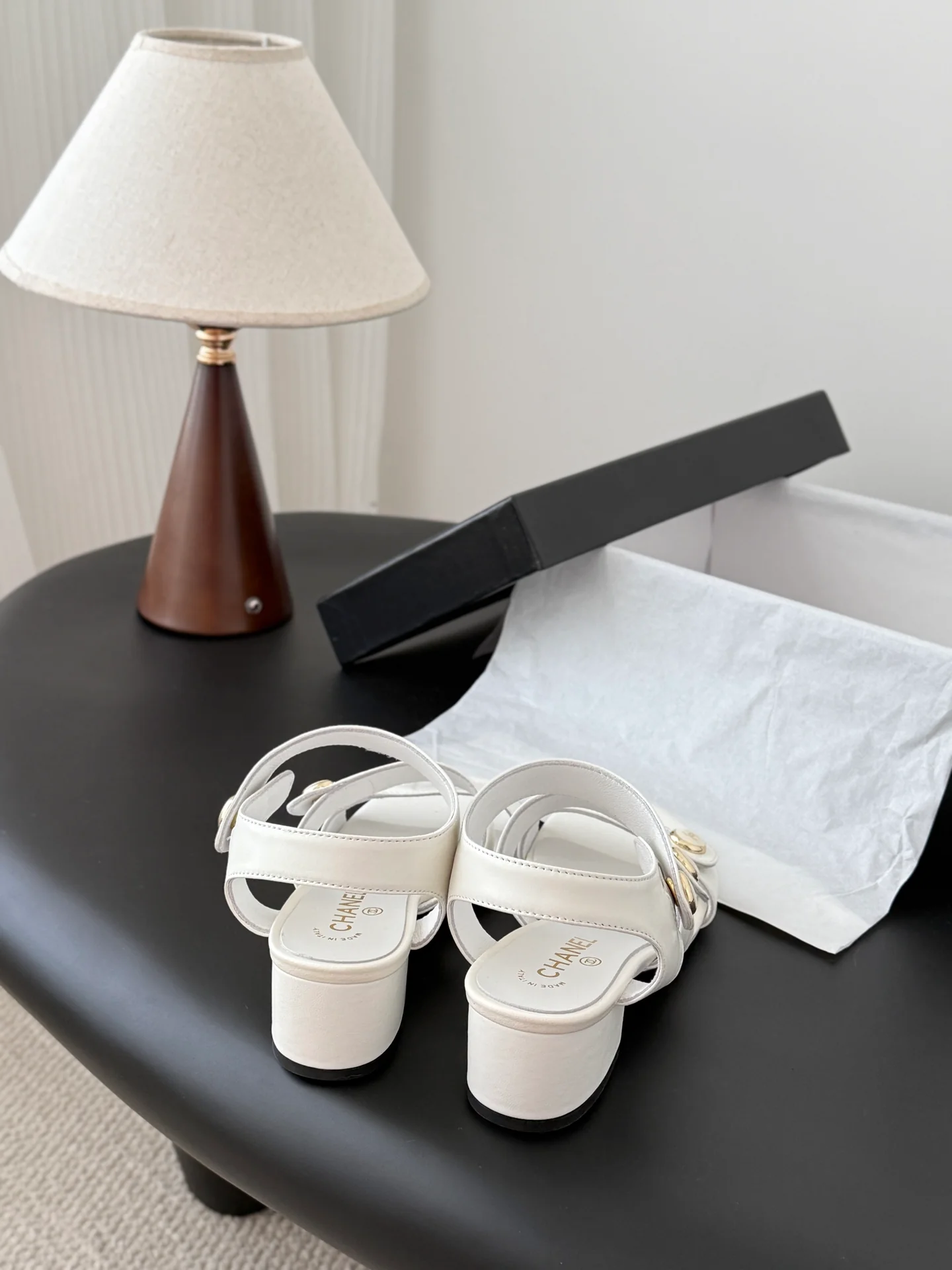 Chan 26ss sandals