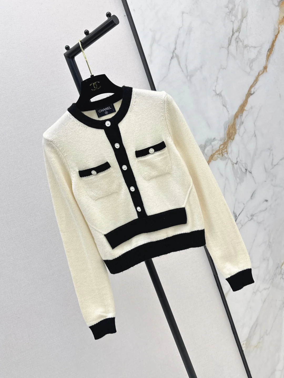 Chan 25ss knit cardigan