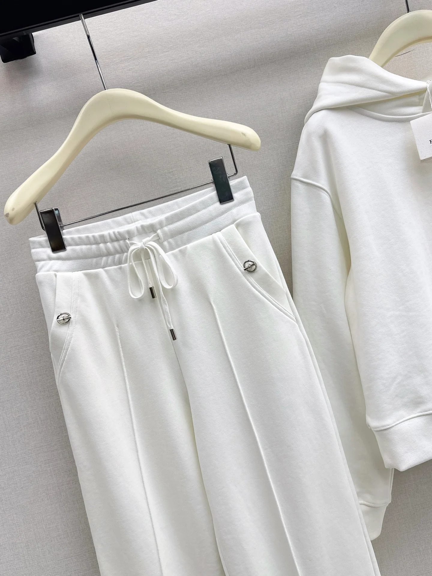 Herm 25fw sweatsuit hoodie pants outfit sets