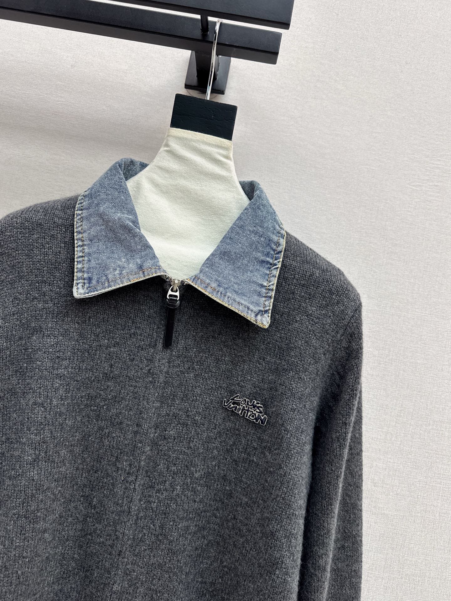 Loui 25fw polo cardigan