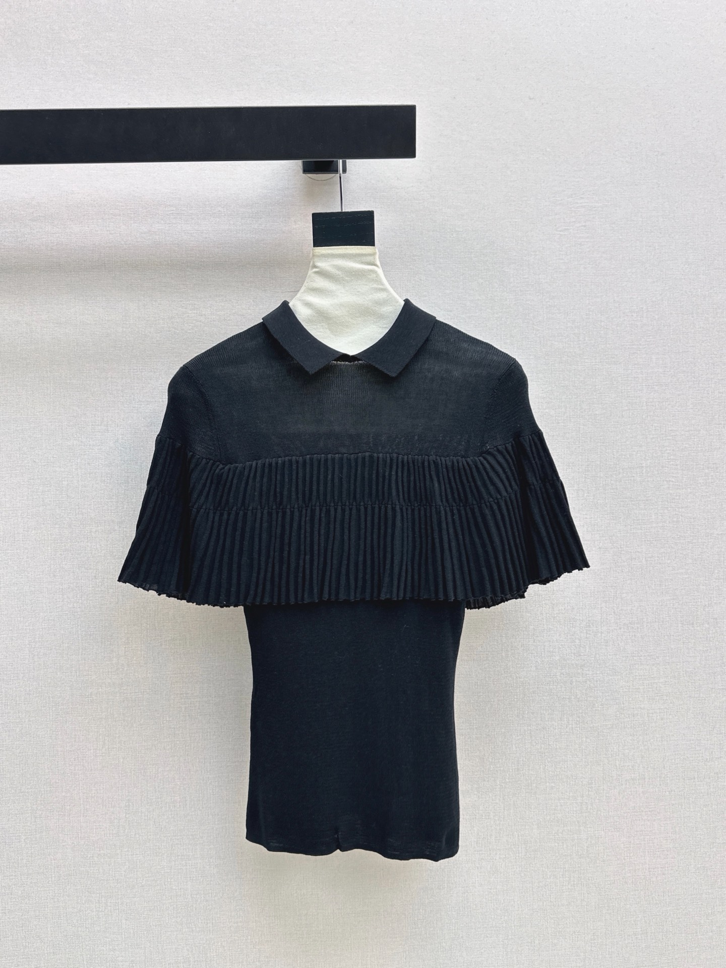 Miu 26ss cape knitswear