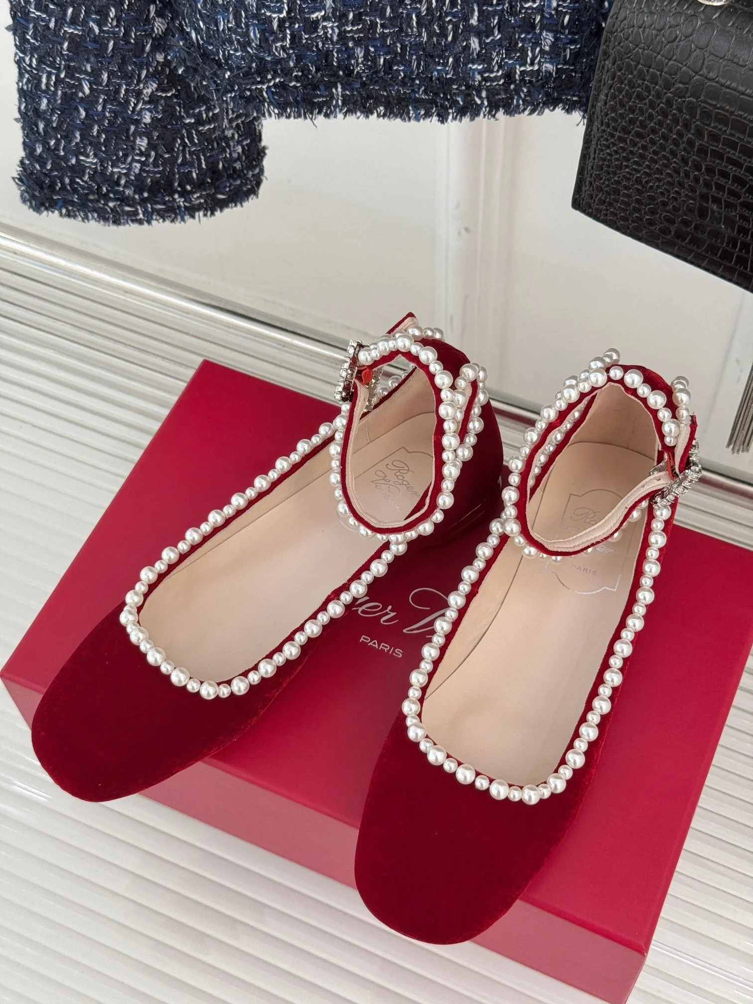 R Vi pearls ballerina shoes
