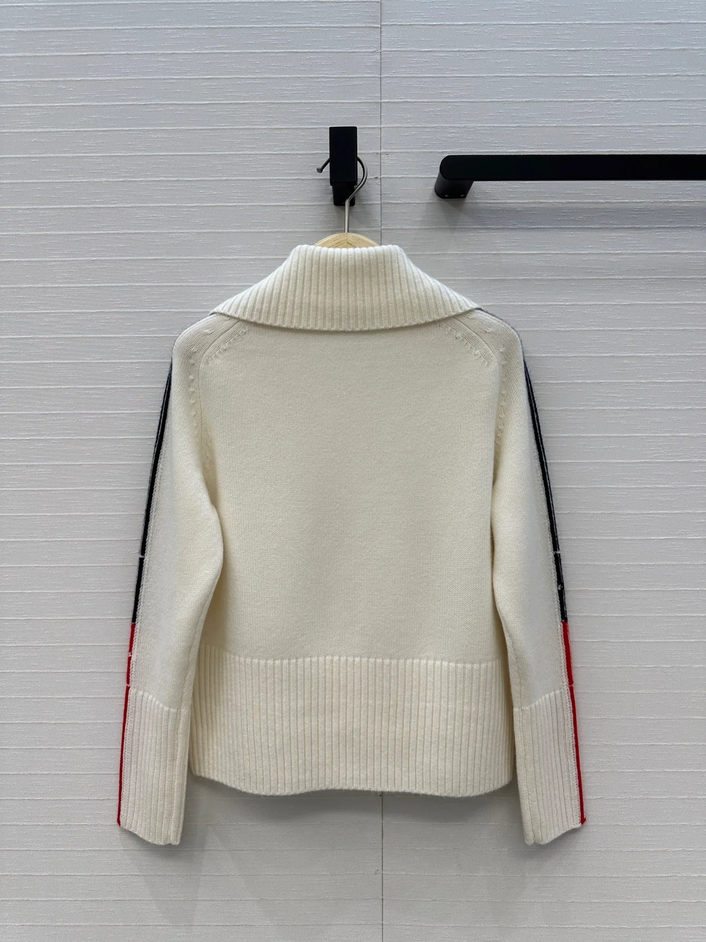 CD 25fw cashmere cardigan