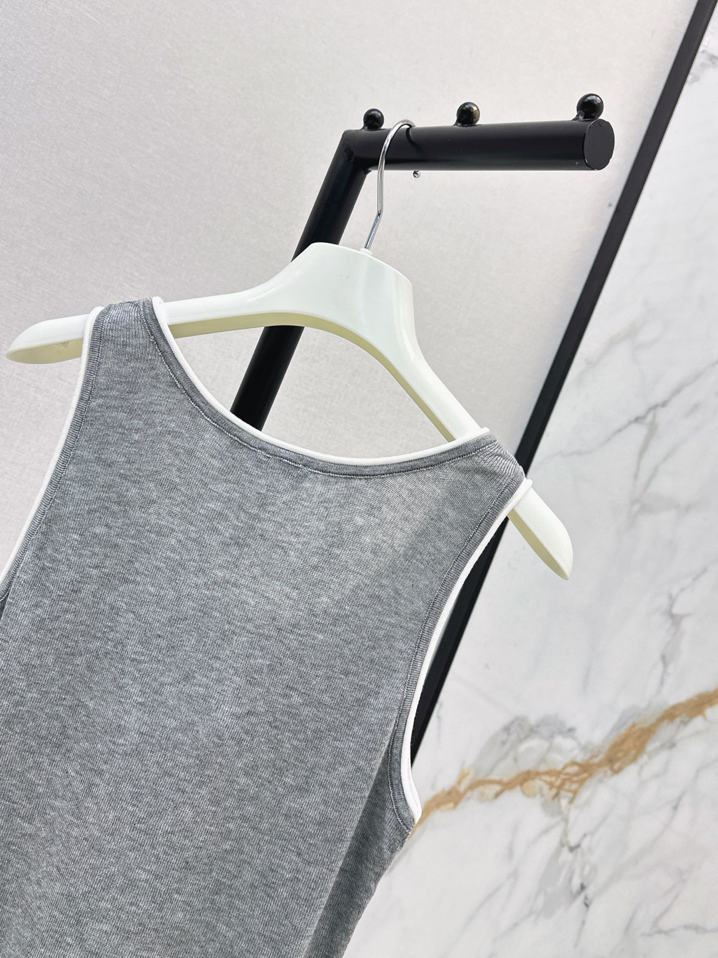 Loe 26ss knit vest