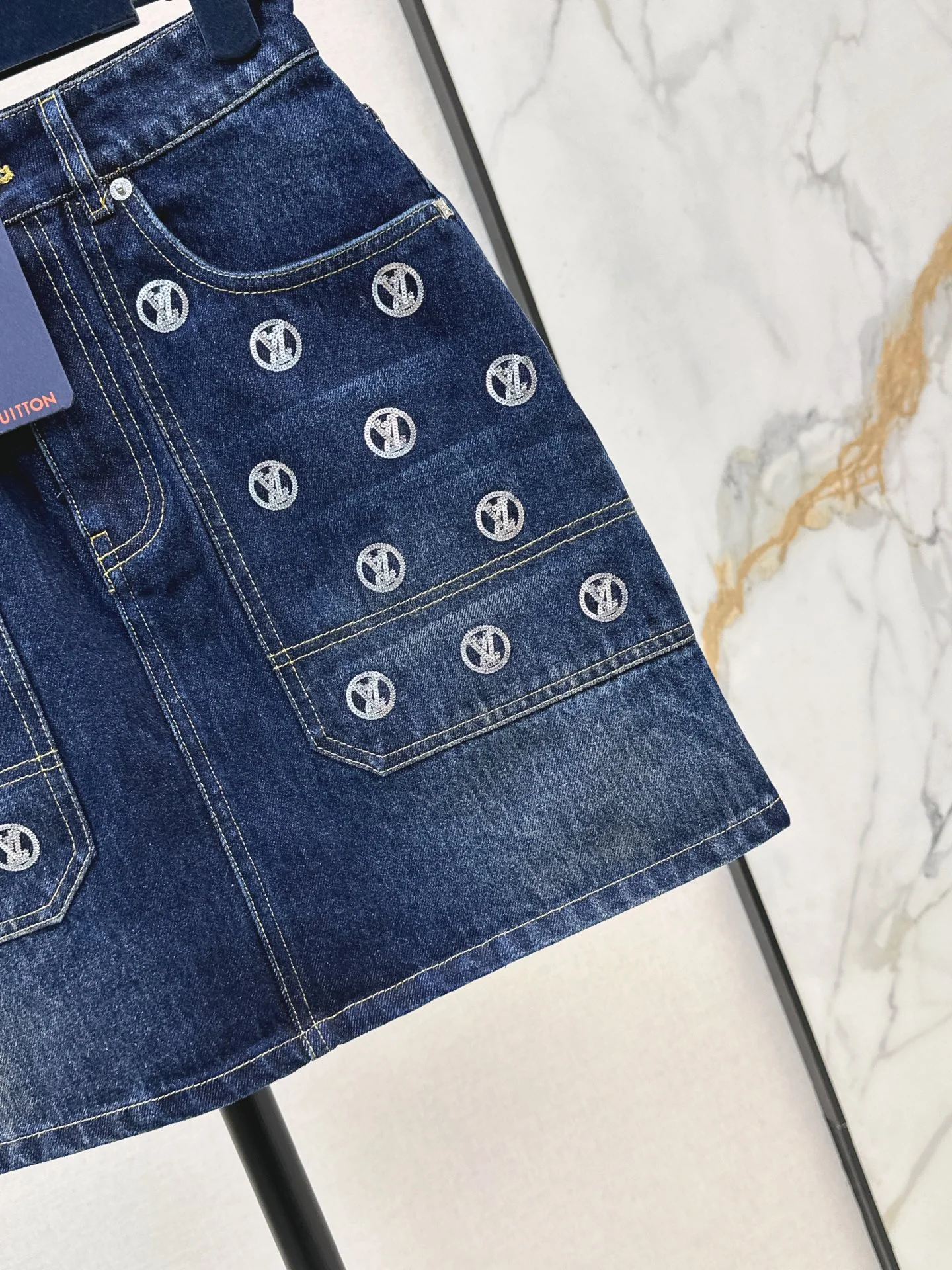 Louis 25fw embroidery denim skirts coin sequins