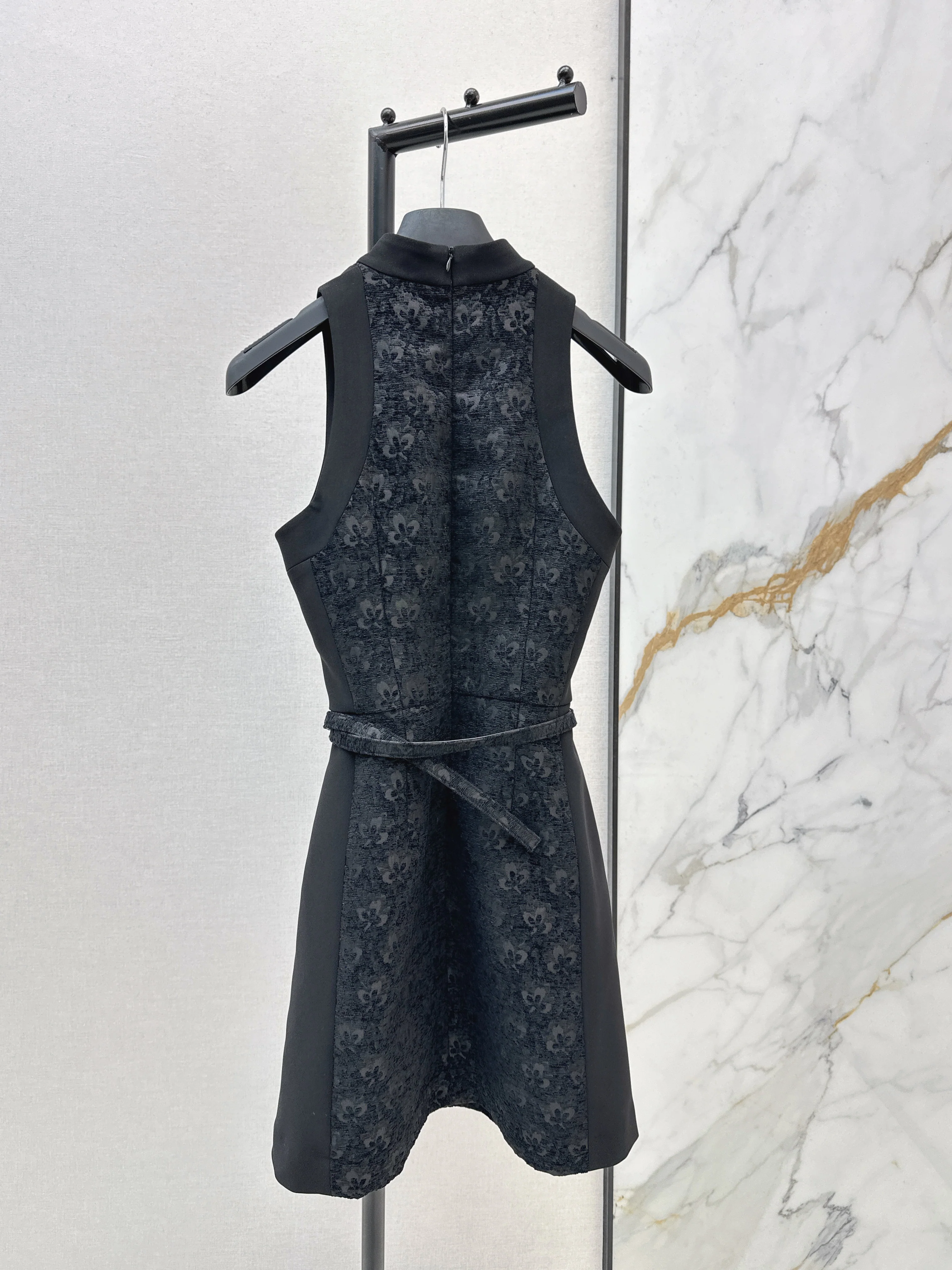 CD 26ss jacquard belted dress