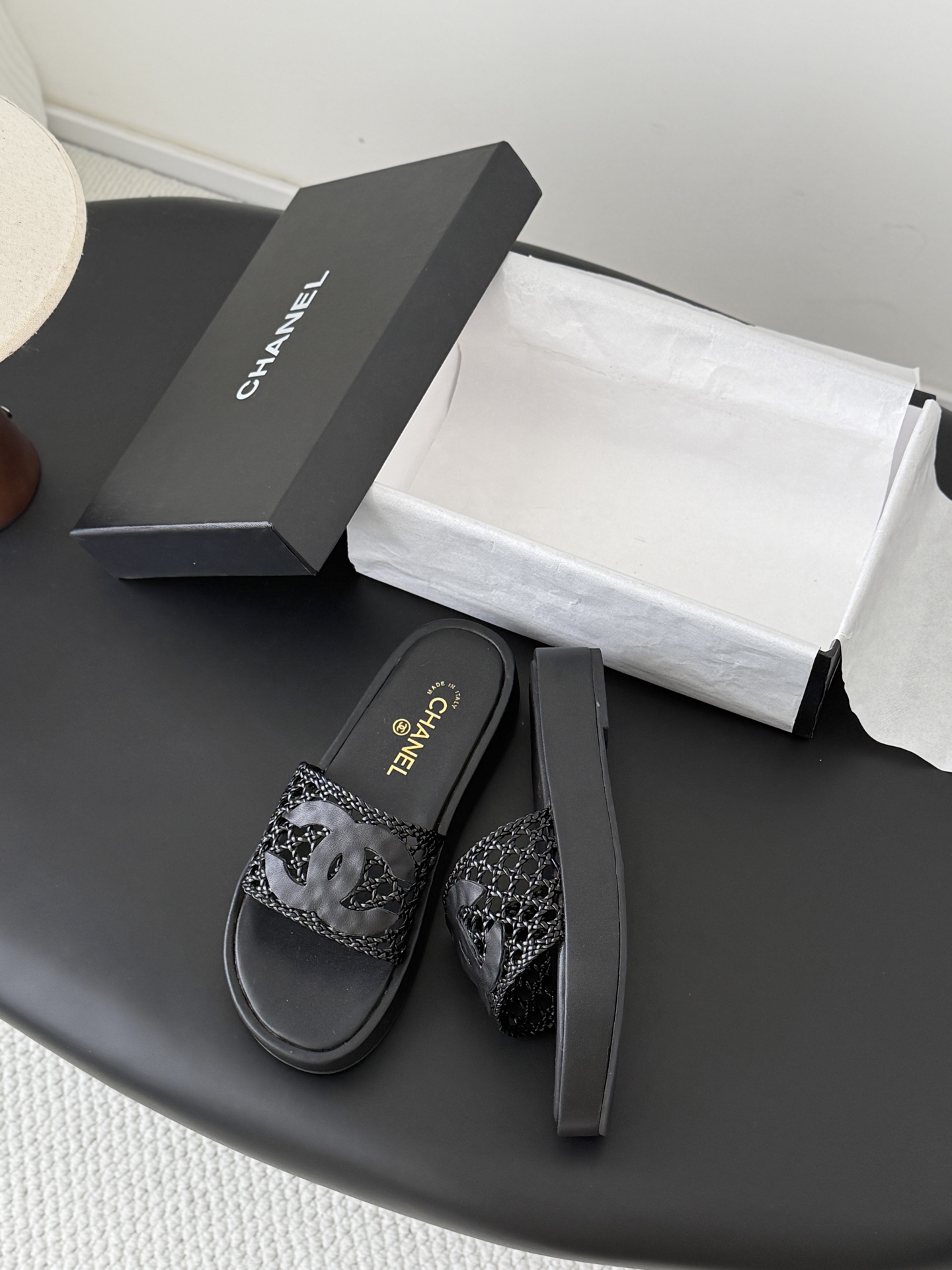Chan 26ss woven sandals