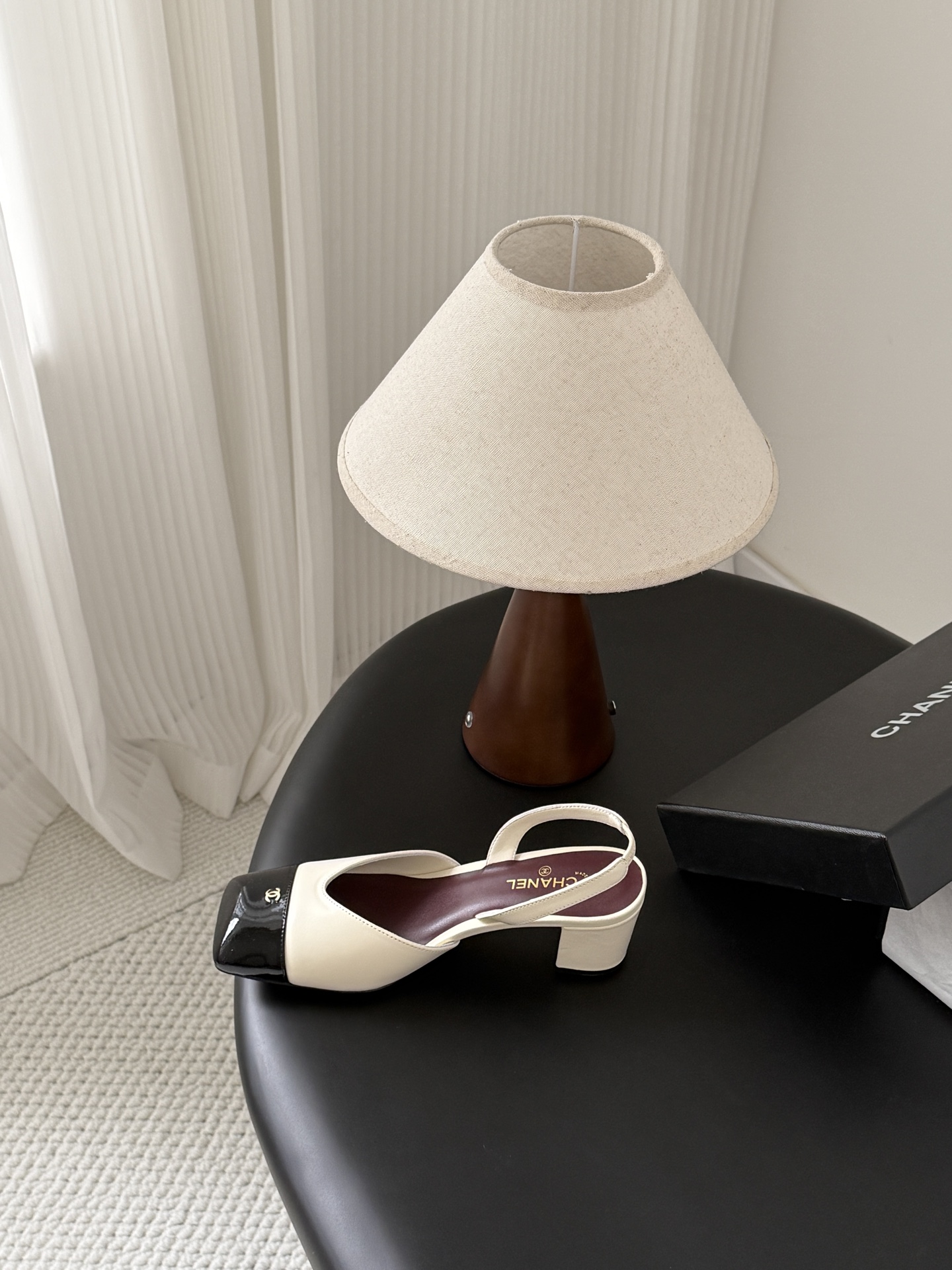 Chan two-tone slingback pumps