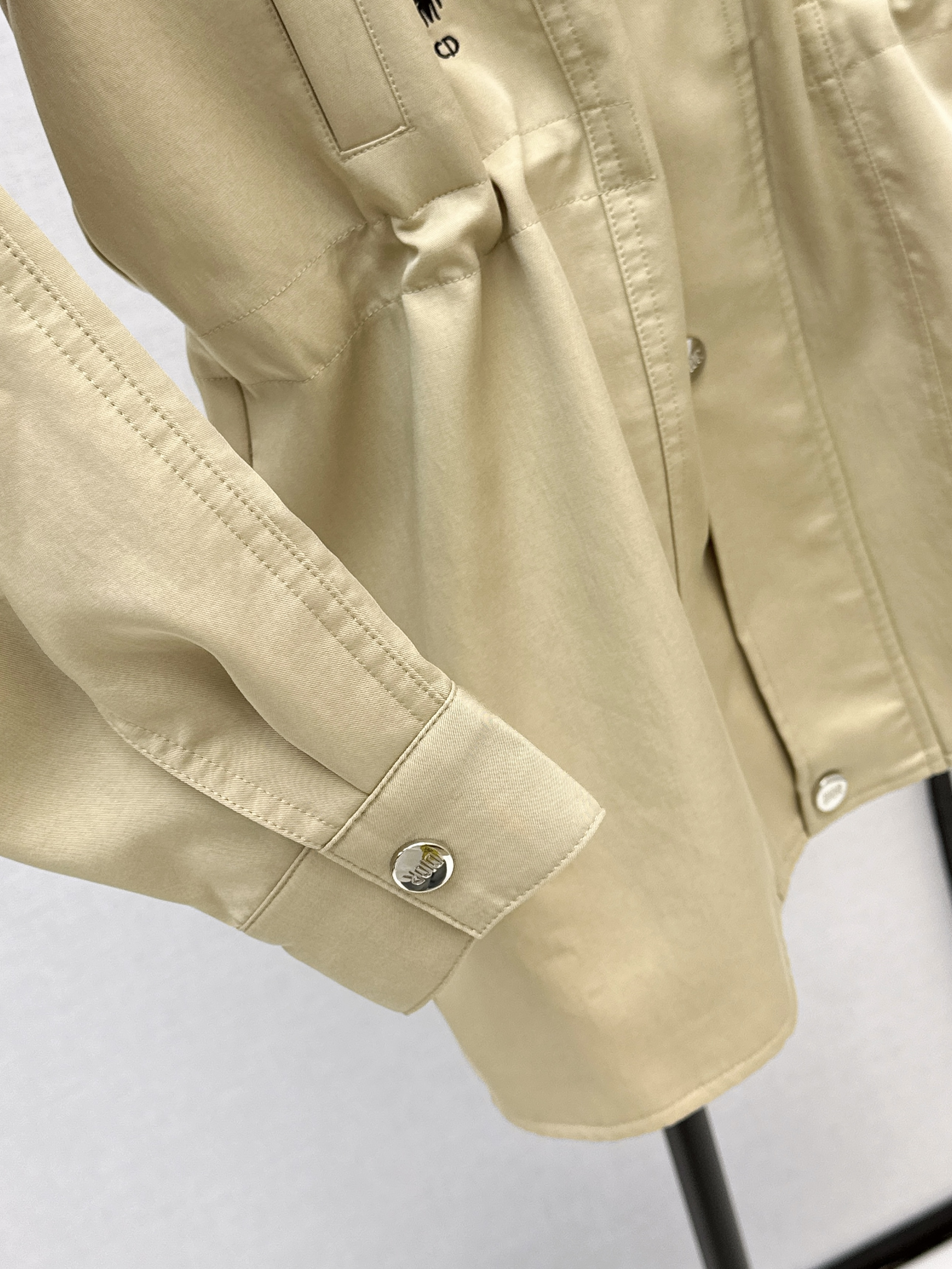 CD 26ss trench coat